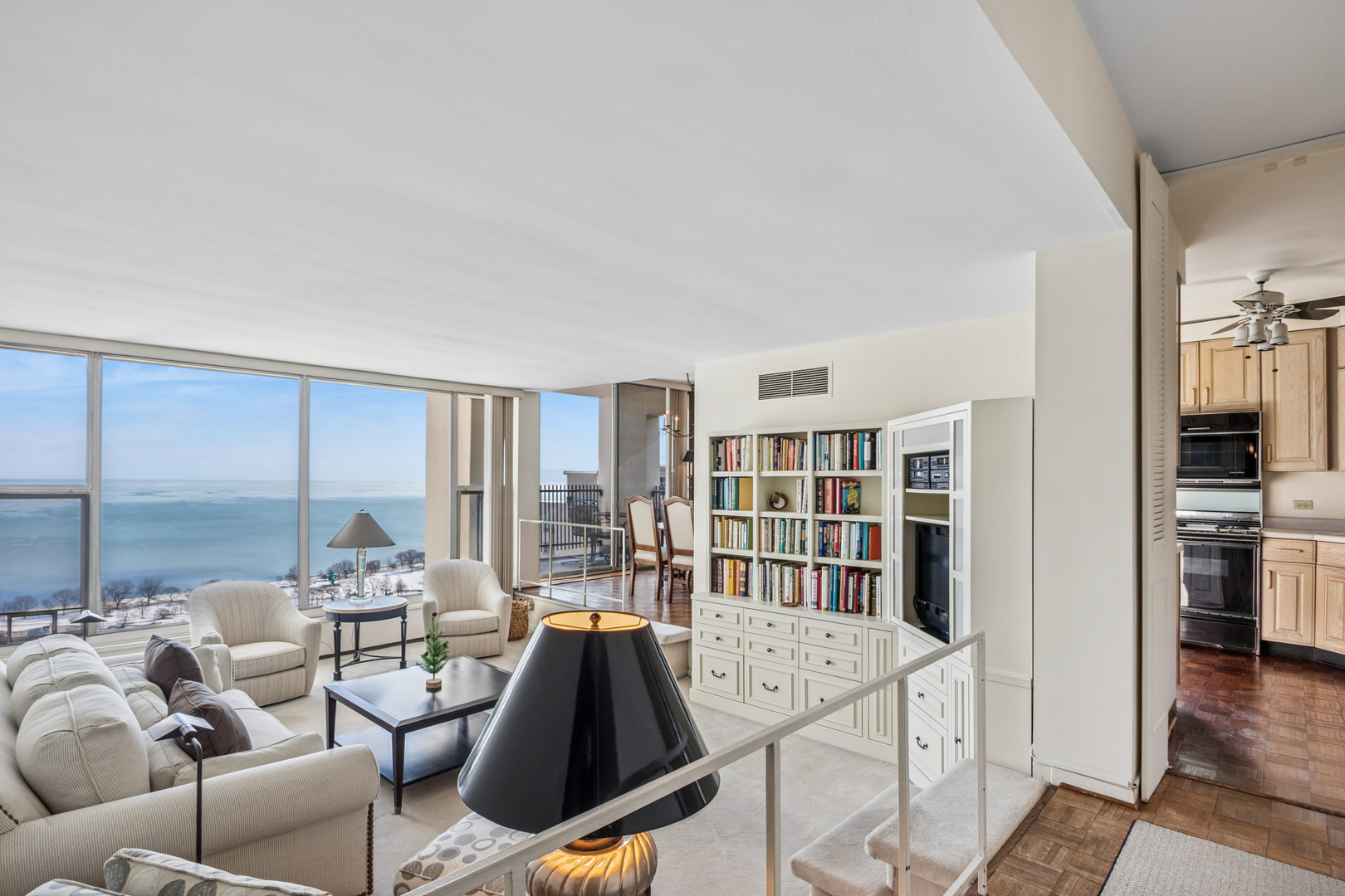 3200 N Lake Shore Drive Unit: 2701