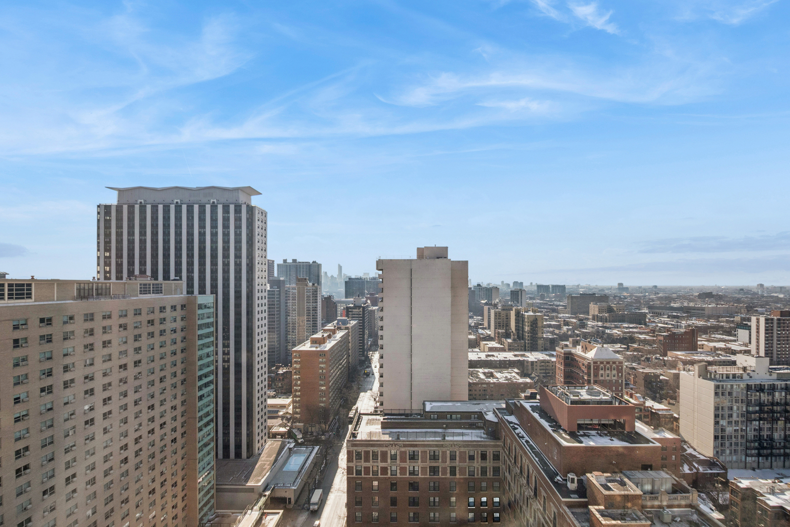3200 N Lake Shore Drive Unit: 2701