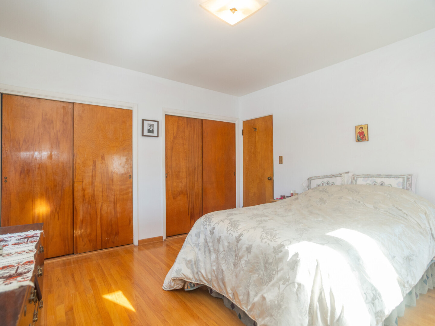 5419 N Washtenaw Avenue Unit: 2S