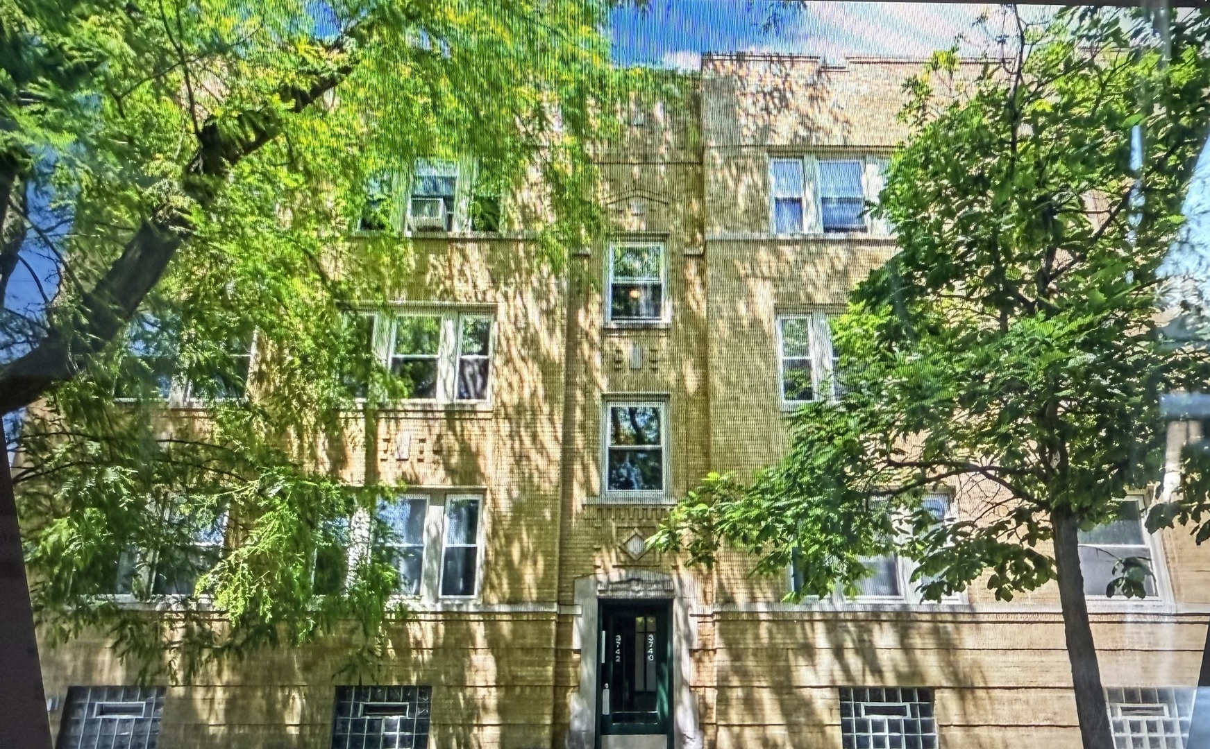 3742 W Berteau Avenue Unit: 2
