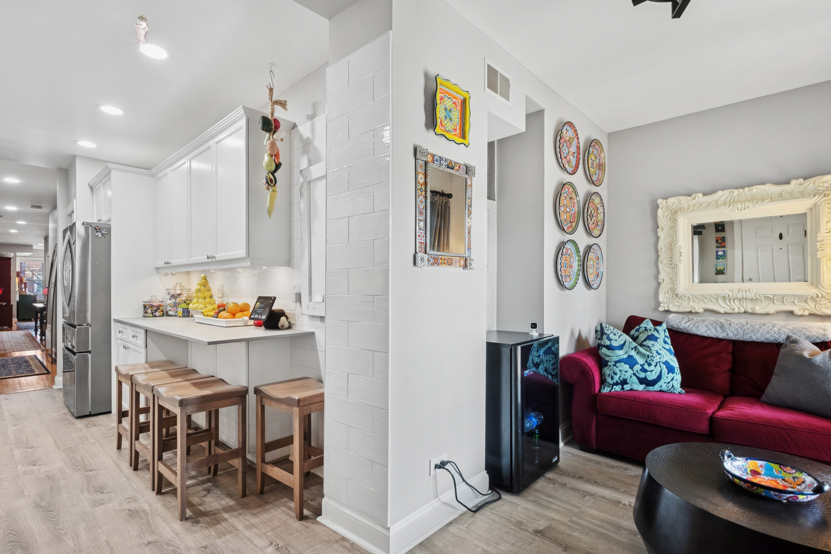 1949 W Birchwood Avenue Unit: 2