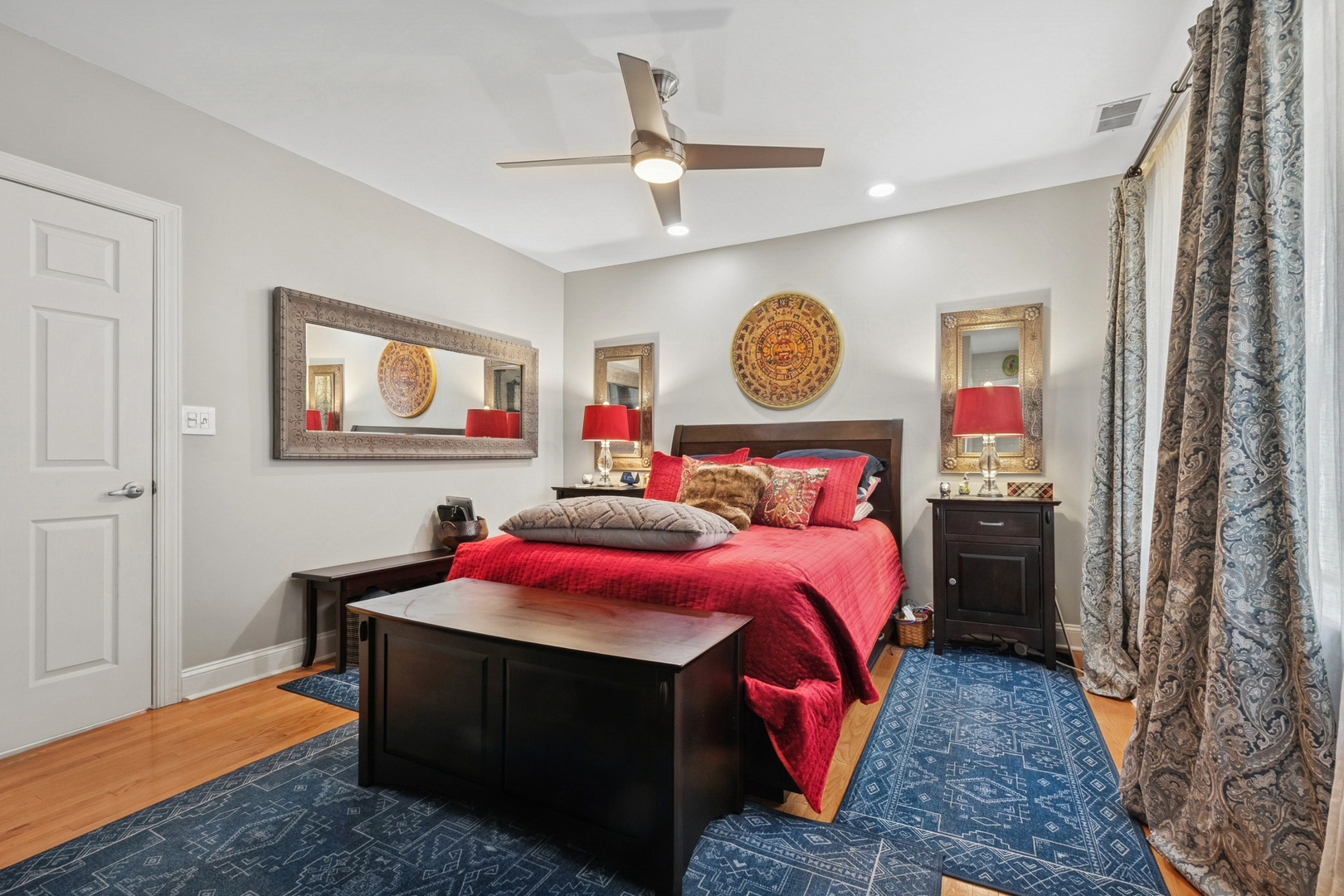 1949 W Birchwood Avenue Unit: 2