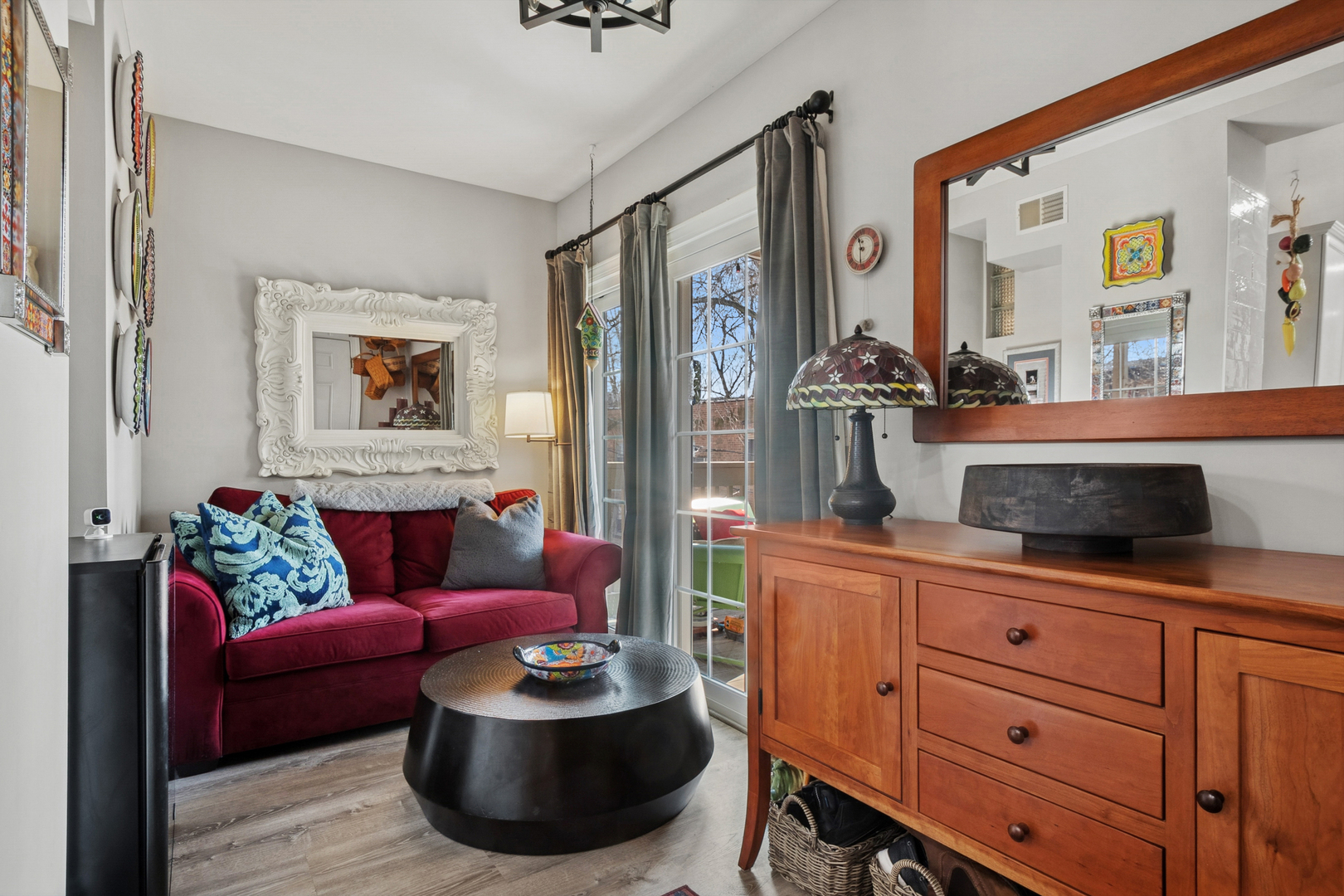 1949 W Birchwood Avenue Unit: 2