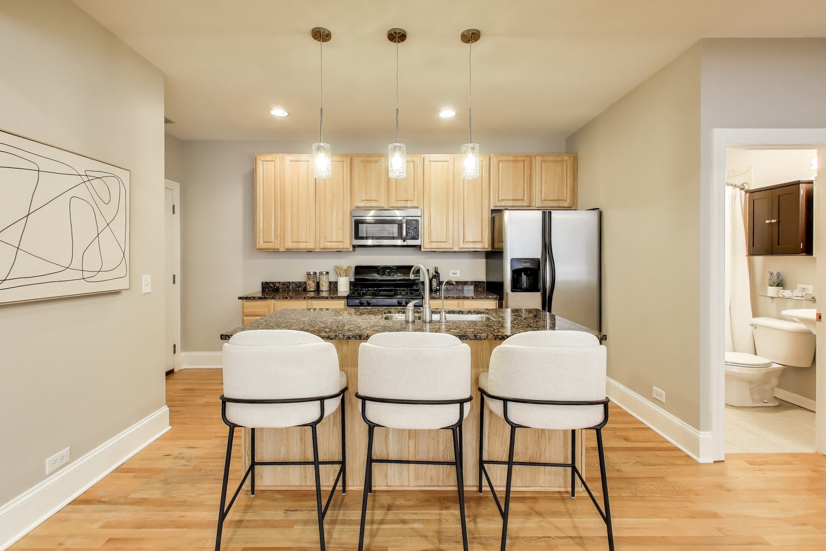 1136 W PRATT Boulevard Unit: 1N