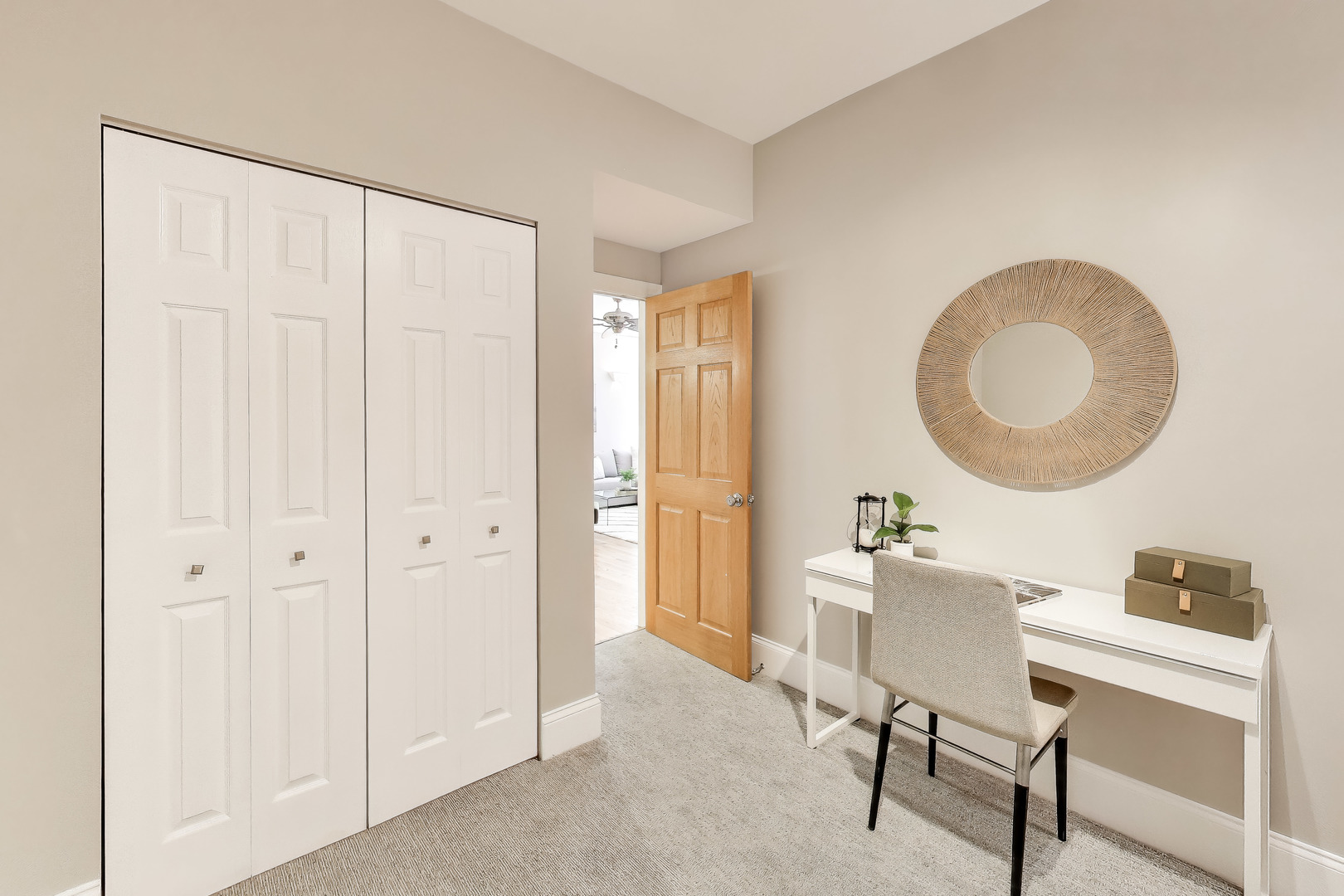 1136 W PRATT Boulevard Unit: 1N