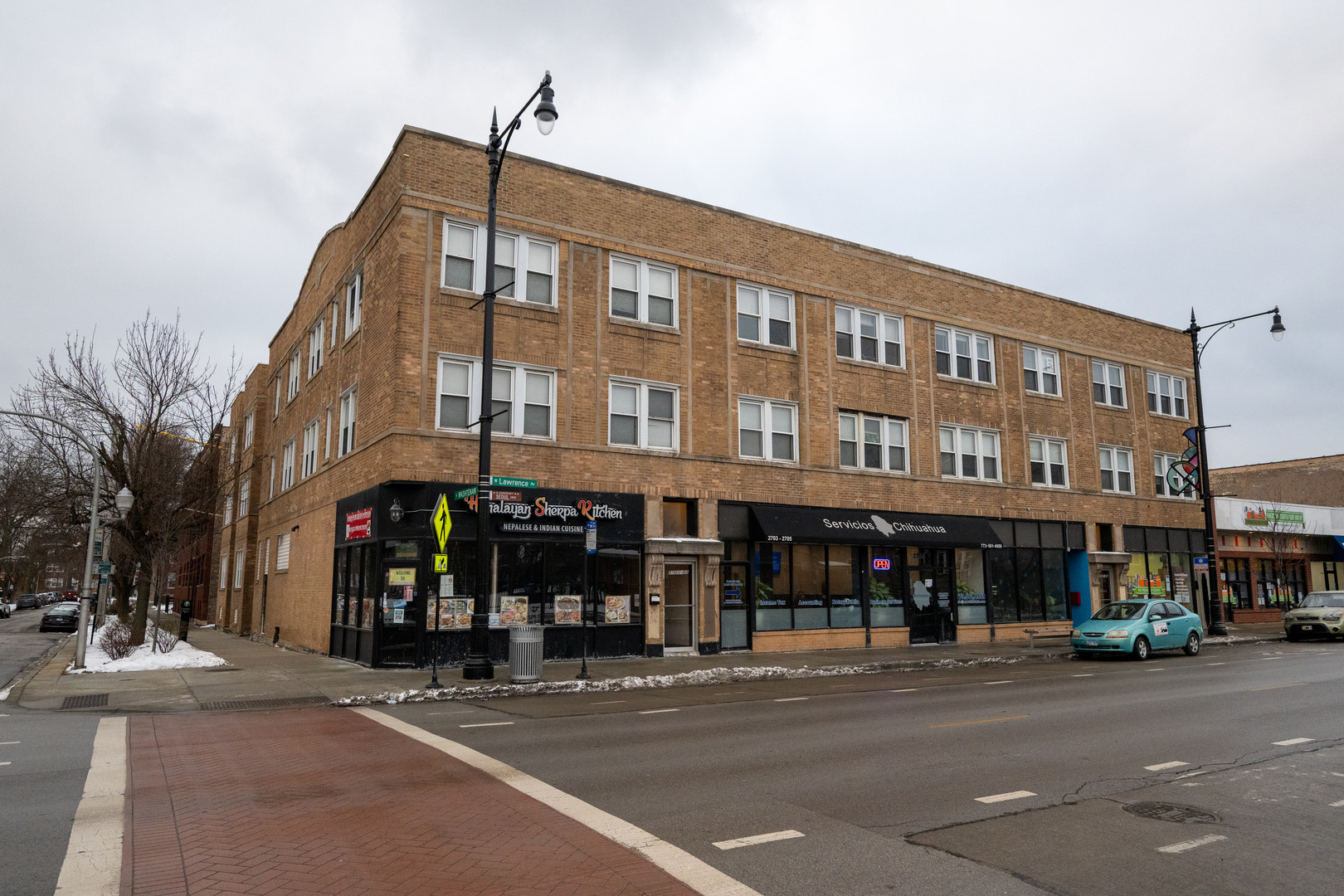 2703 W LAWRENCE Avenue Unit: 3