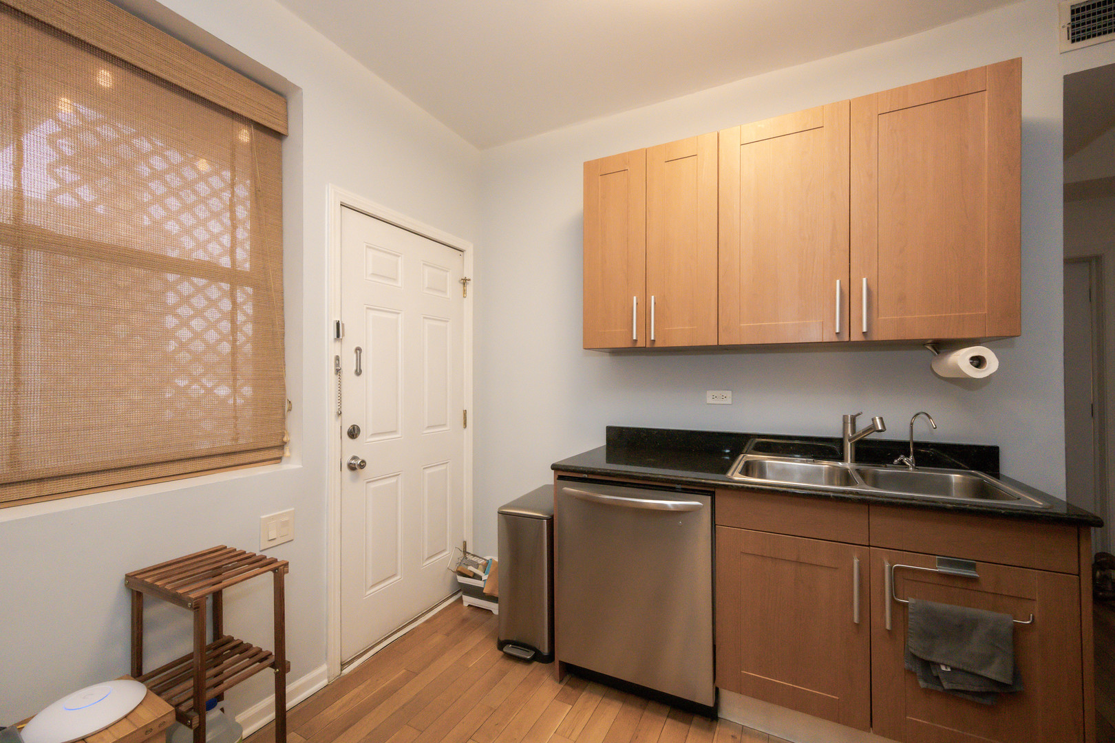 2703 W LAWRENCE Avenue Unit: 3