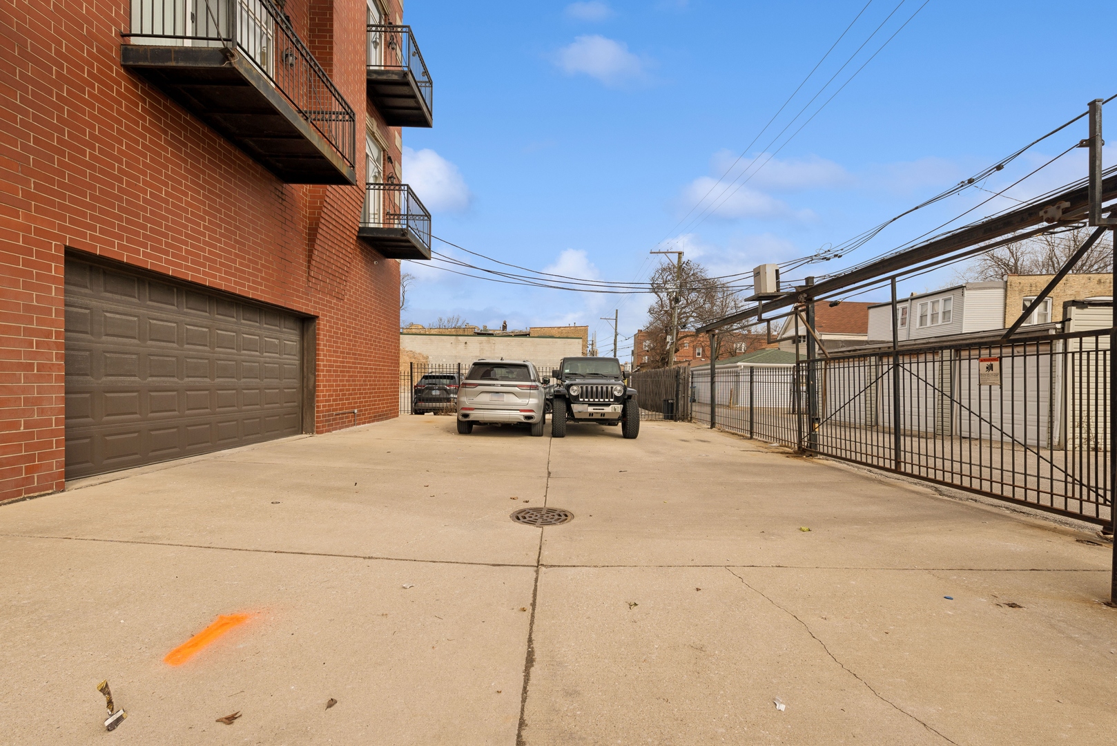 4235 N Kedzie Avenue Unit: 3B