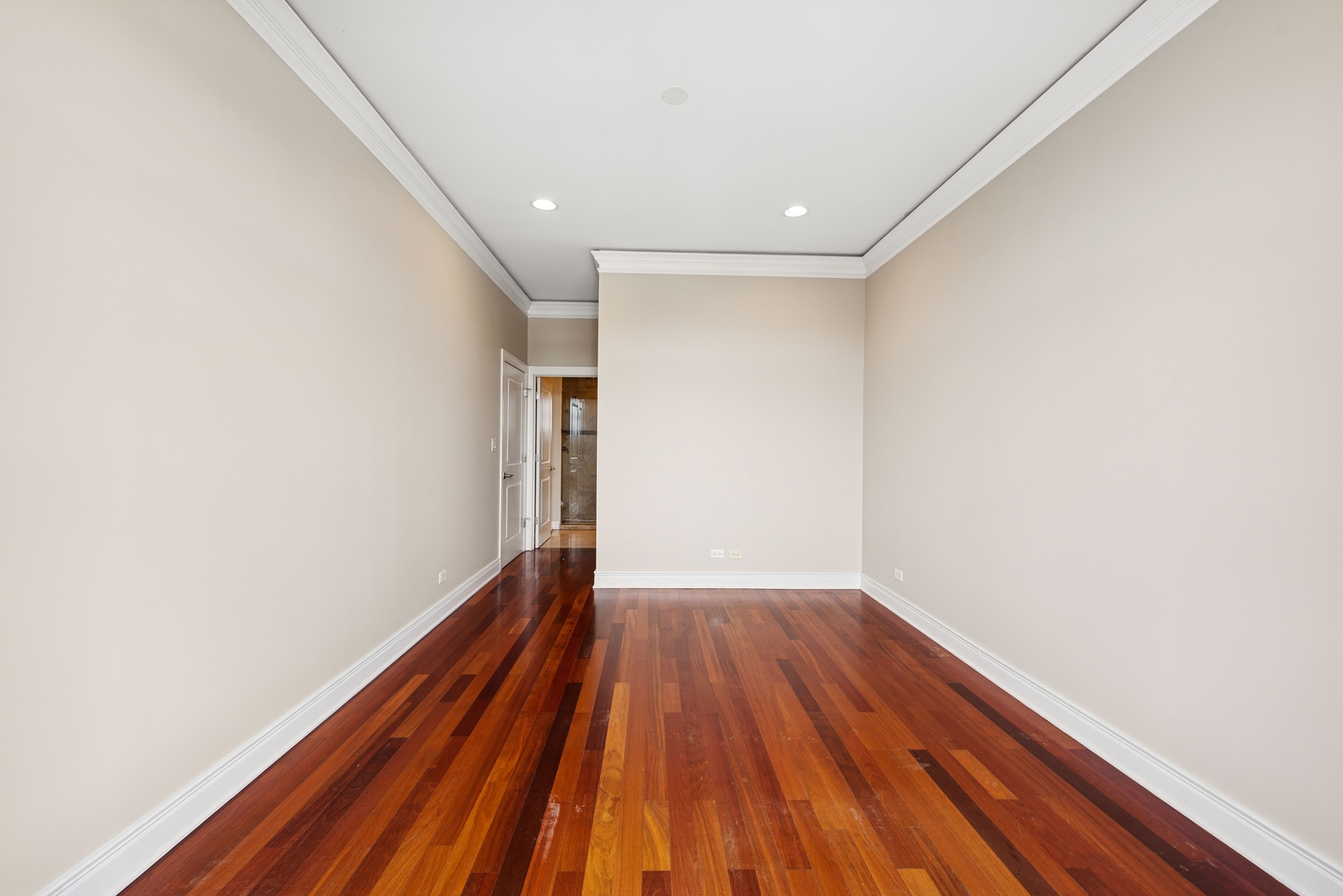4235 N Kedzie Avenue Unit: 3B
