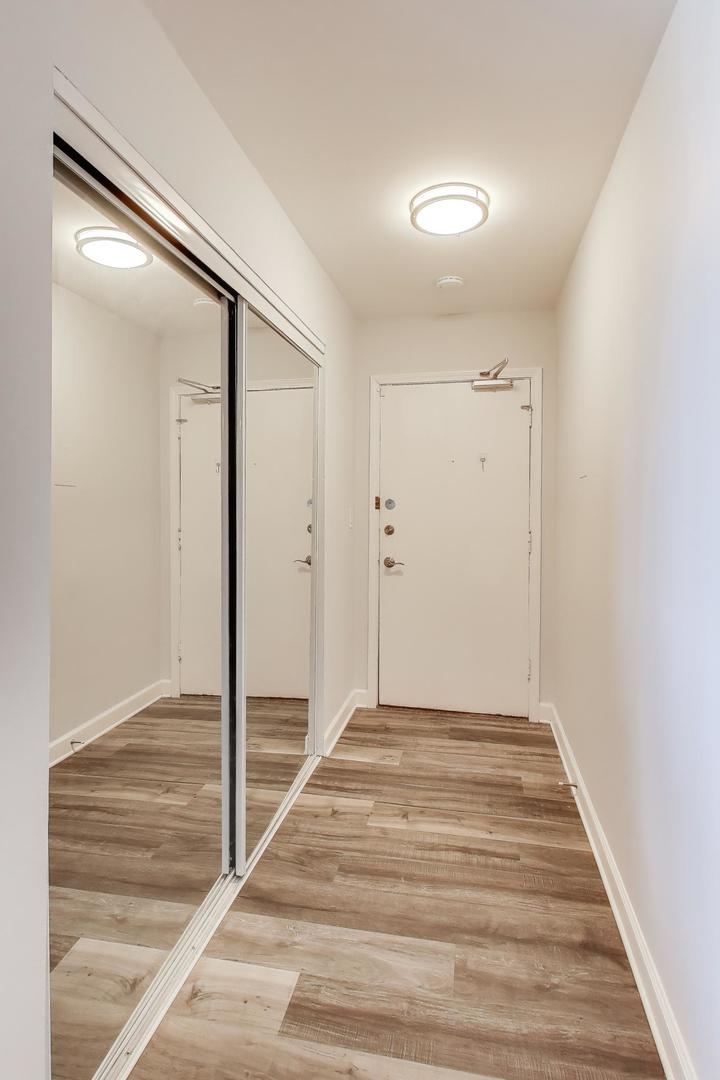 6325 N Sheridan Road Unit: 2101