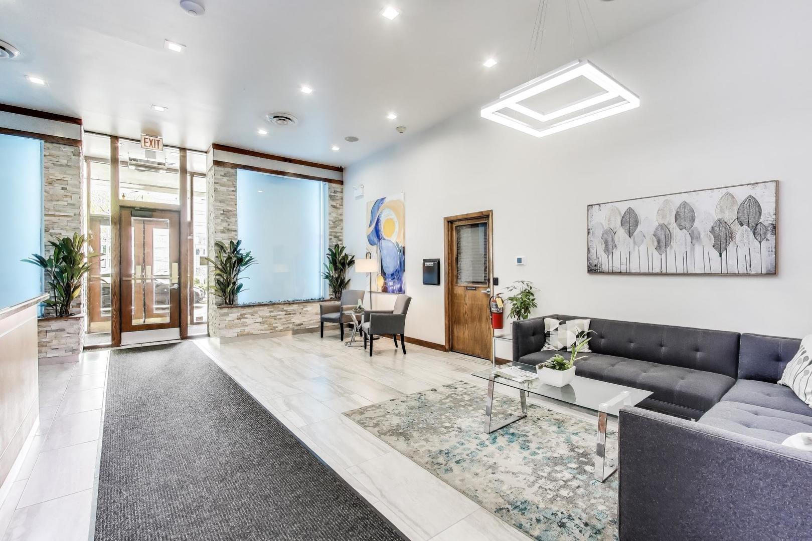 6325 N Sheridan Road Unit: 2101