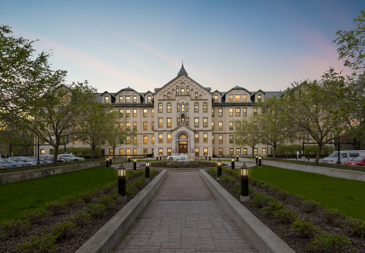1041 N RIDGE Road Unit: 304