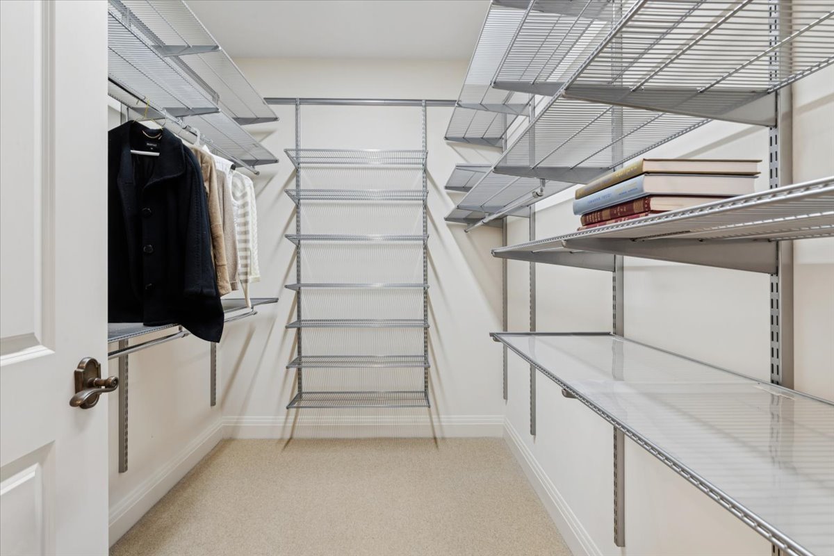 1041 N RIDGE Road Unit: 304