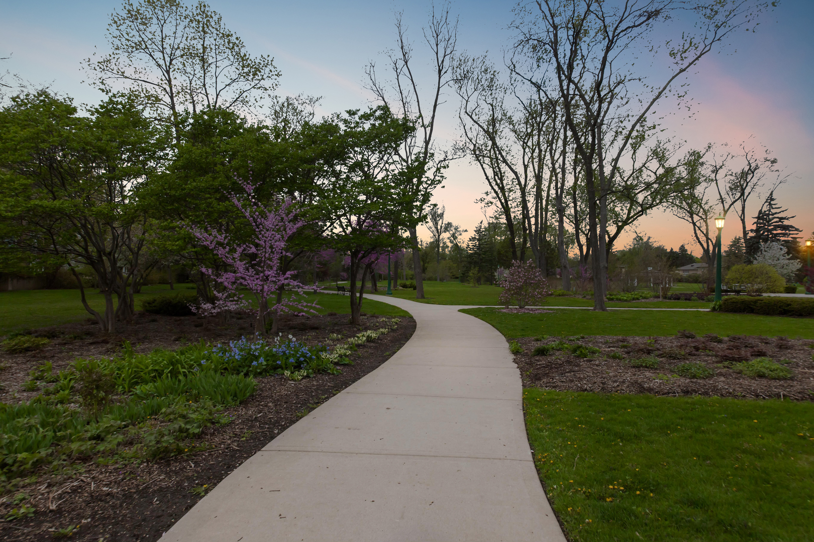 1041 N RIDGE Road Unit: 304