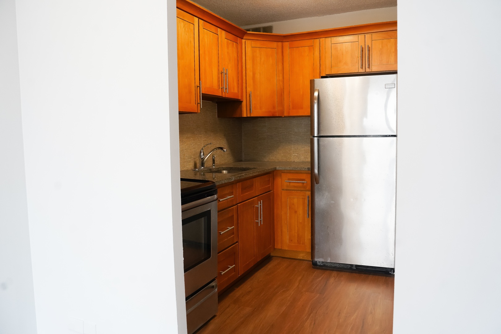 2728 N Hampden Court Unit: 1601