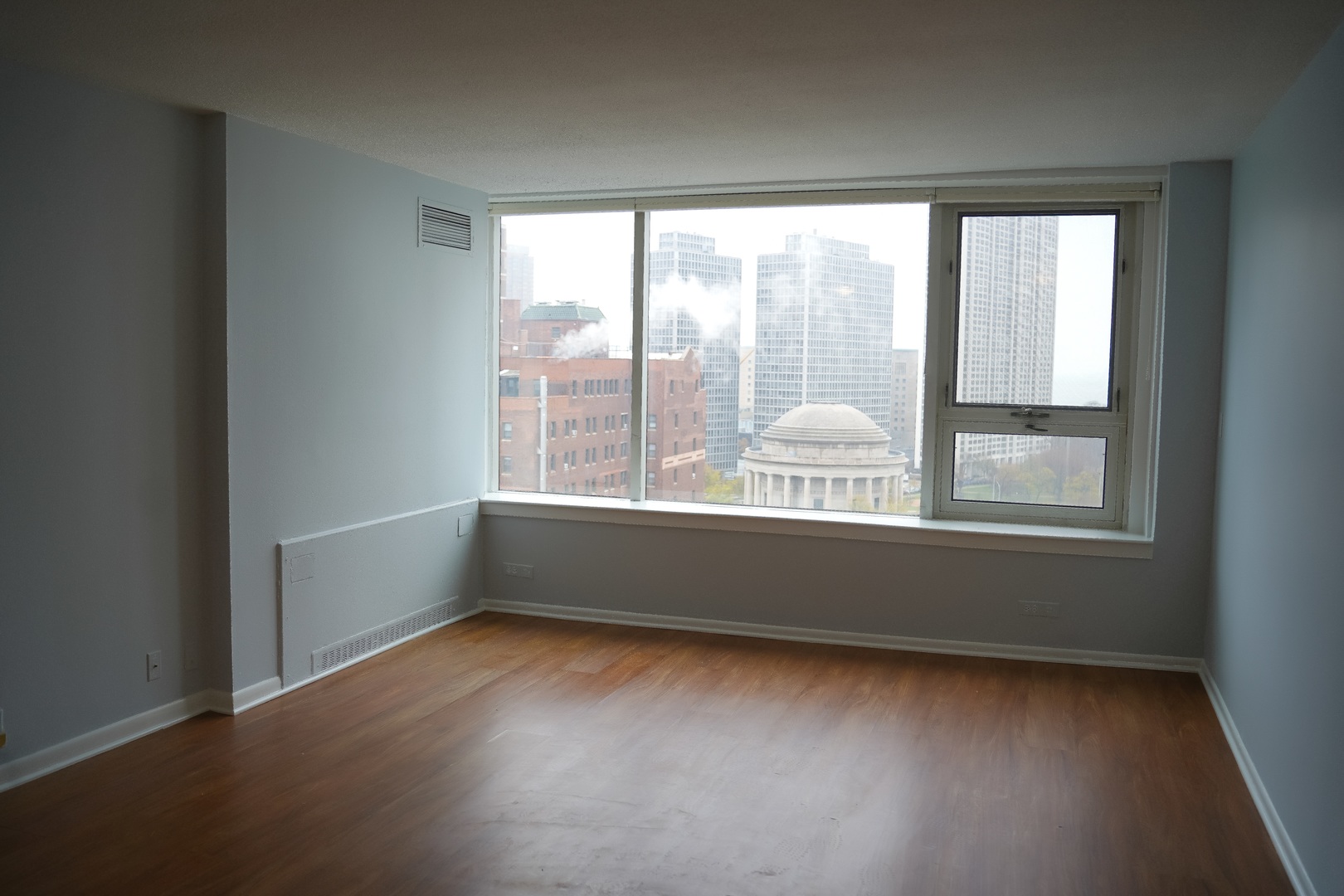 2728 N Hampden Court Unit: 1601