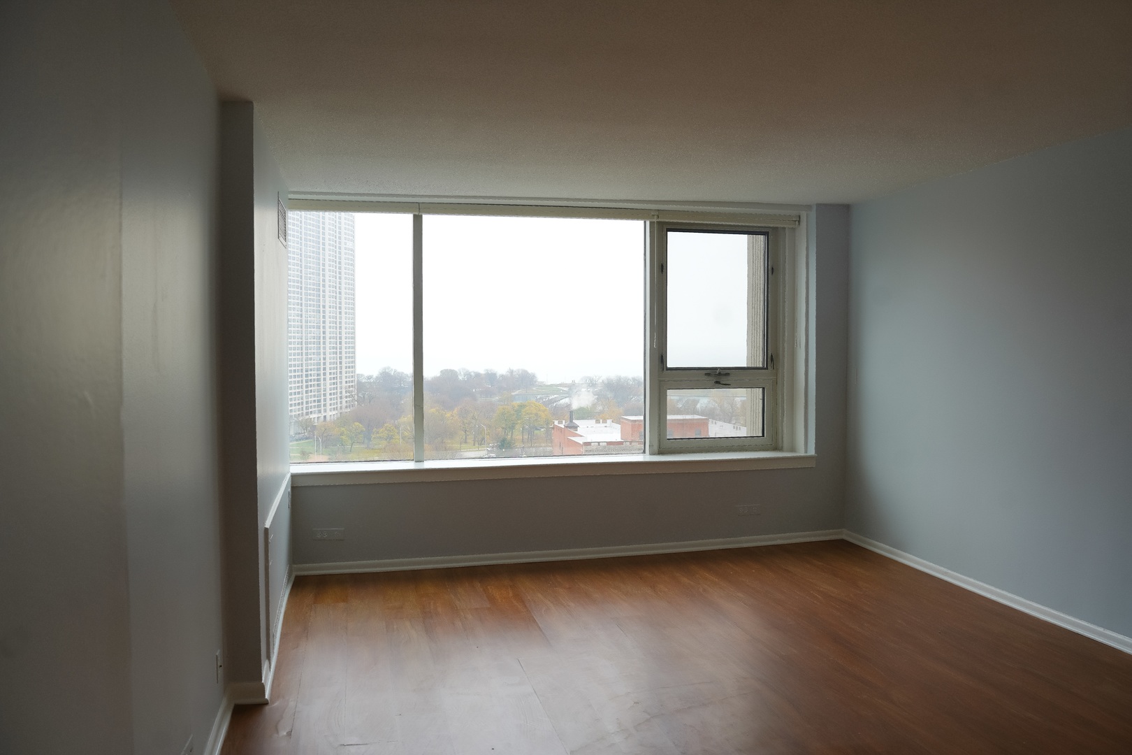 2728 N Hampden Court Unit: 1601