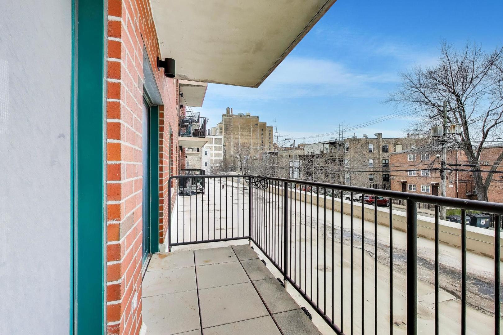 4848 N SHERIDAN Road Unit: 203