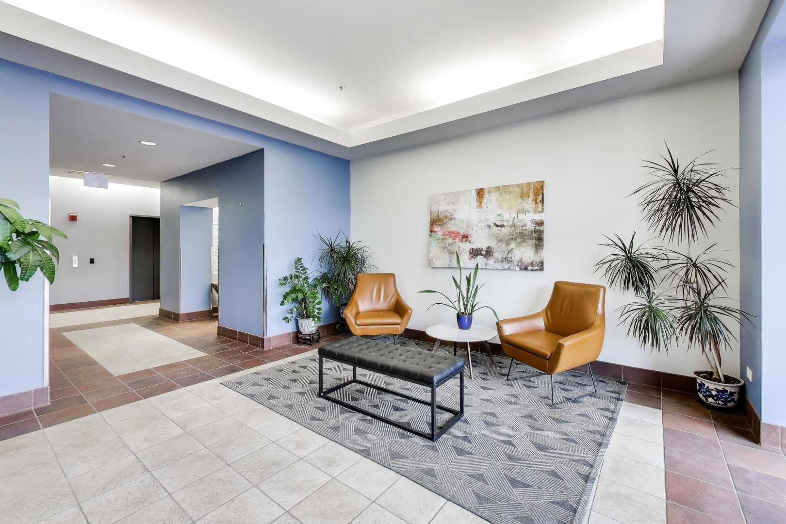4848 N SHERIDAN Road Unit: 203