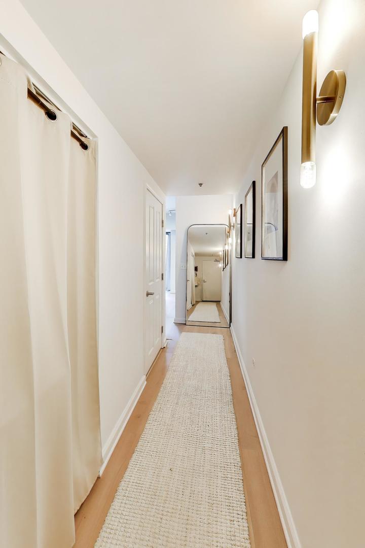 4848 N SHERIDAN Road Unit: 203