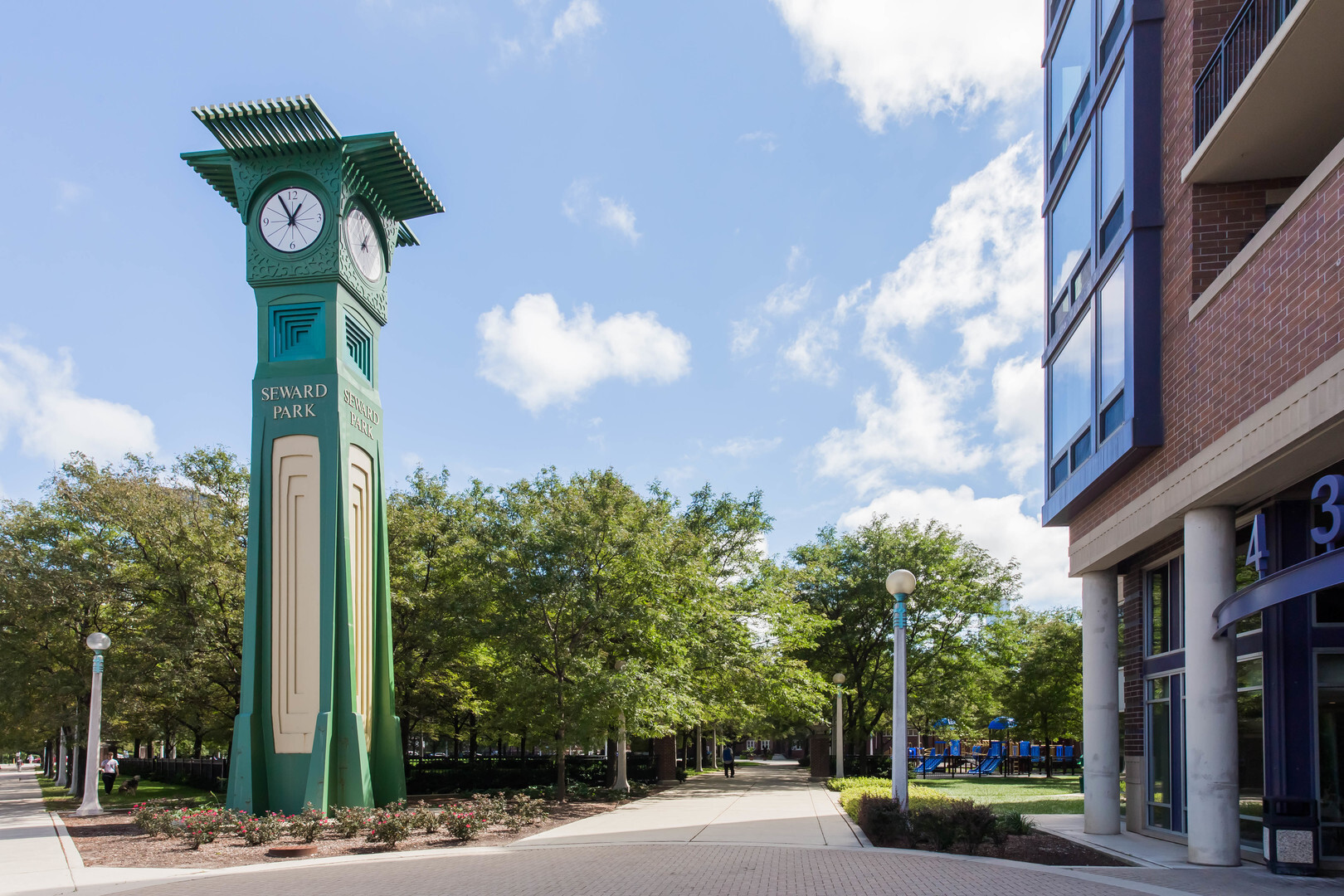 511 W Division Street Unit: 505