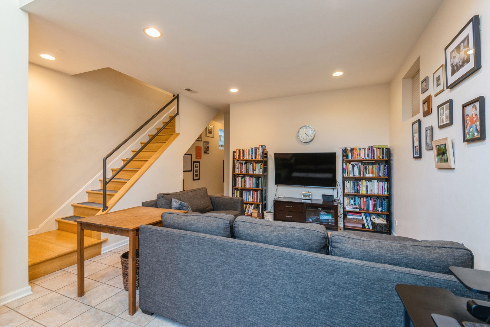 1932 W Crystal Street Unit: 1