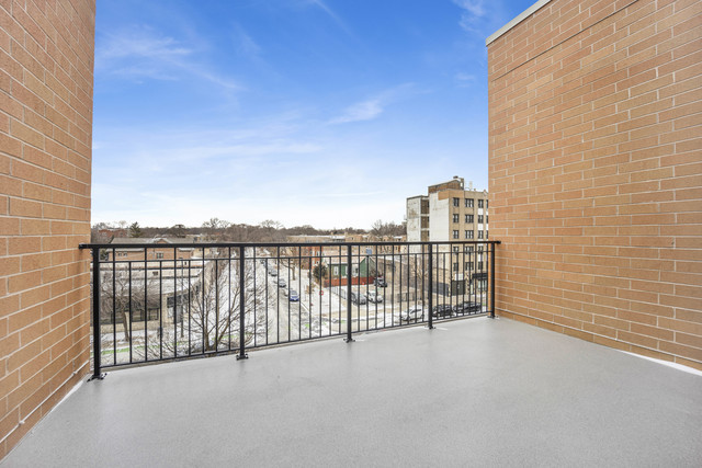 1548 W Ardmore Avenue Unit: 3F