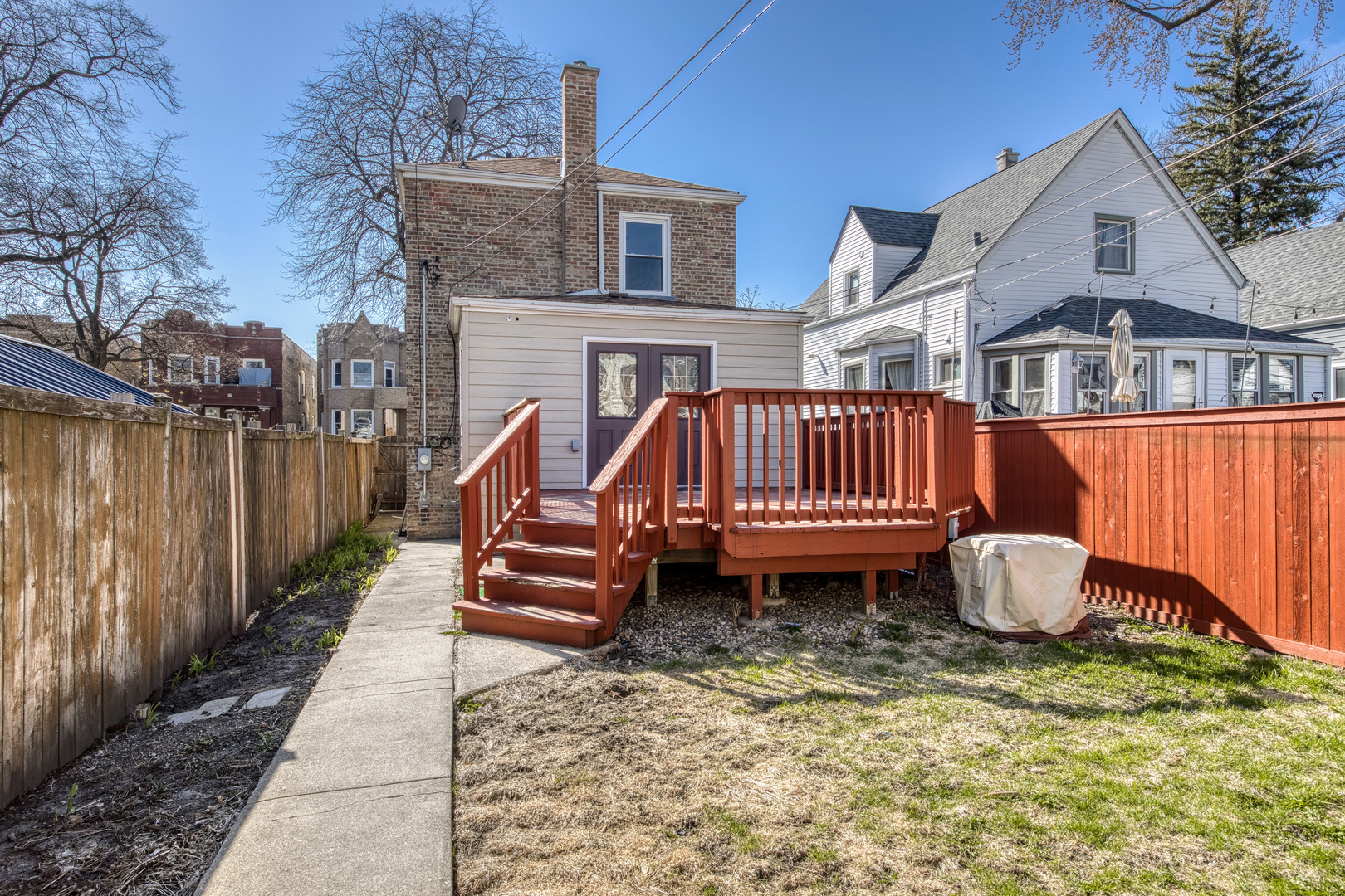 3423 N Springfield Avenue