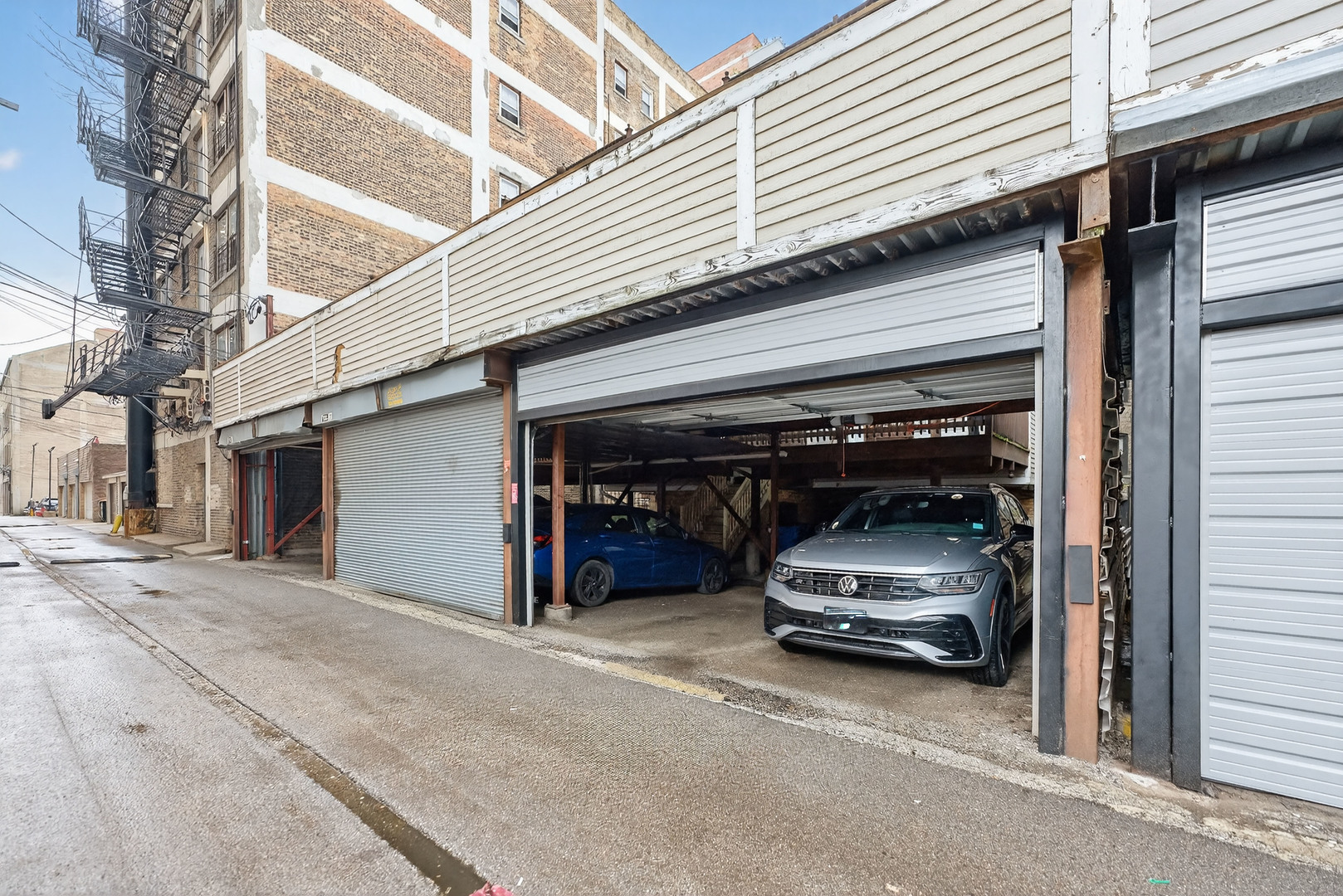 5639 N Kenmore Avenue Unit: 3