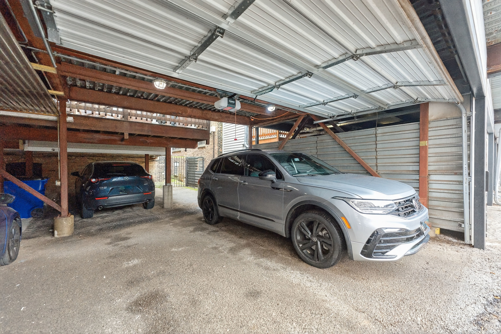 5639 N Kenmore Avenue Unit: 3