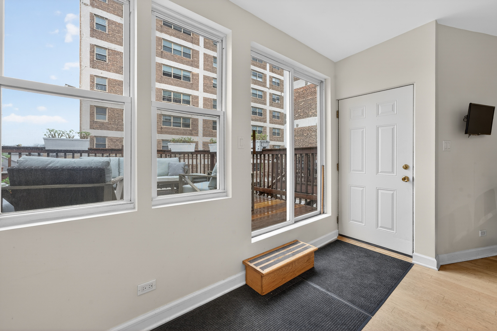 5639 N Kenmore Avenue Unit: 3