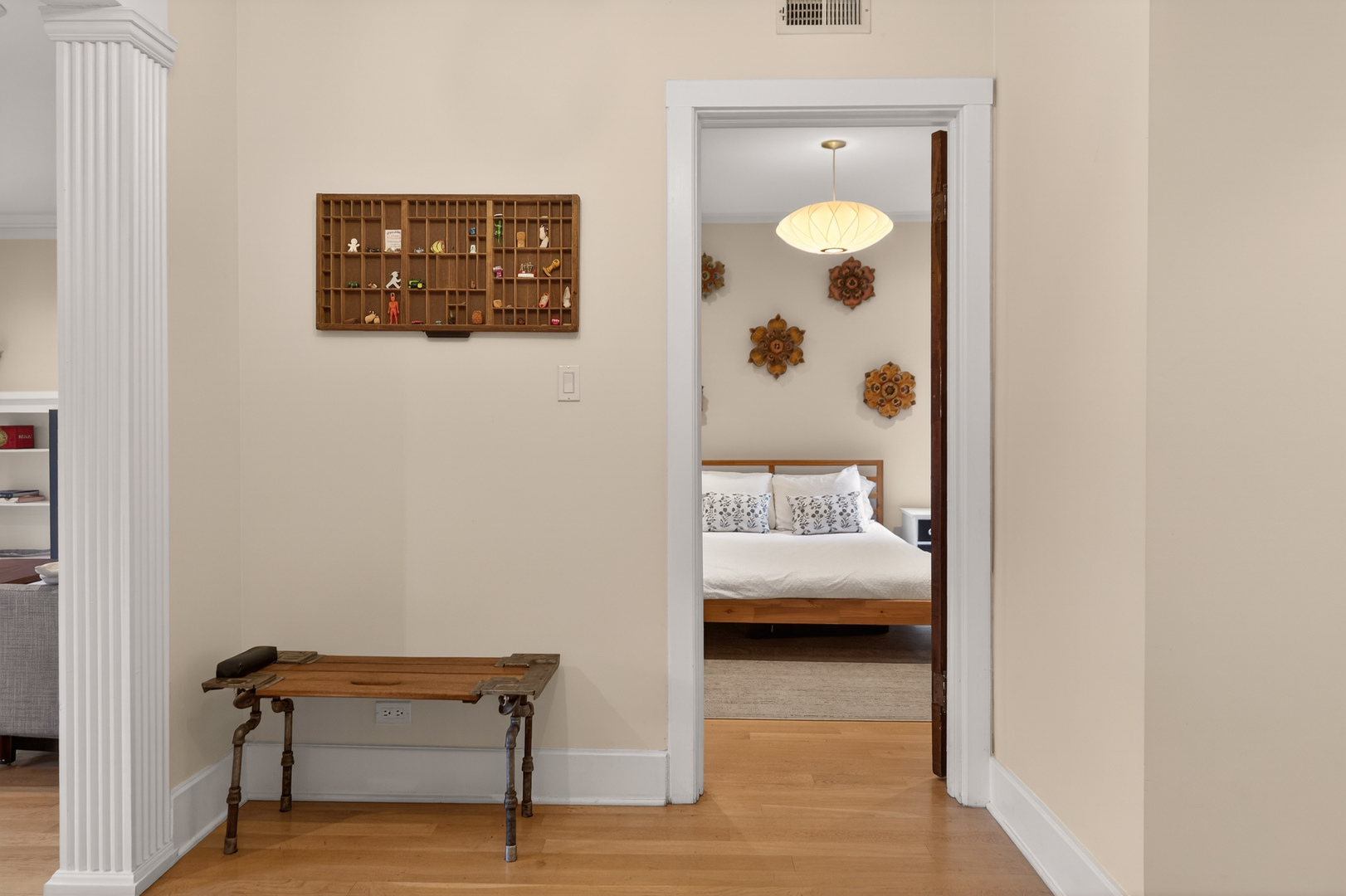 5639 N Kenmore Avenue Unit: 3