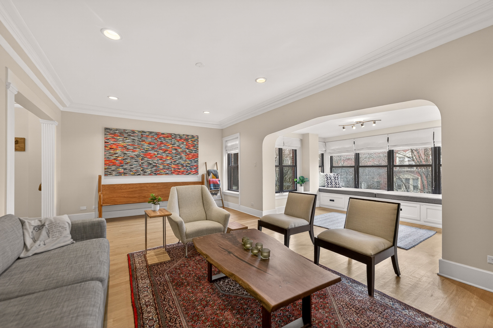 5639 N Kenmore Avenue Unit: 3