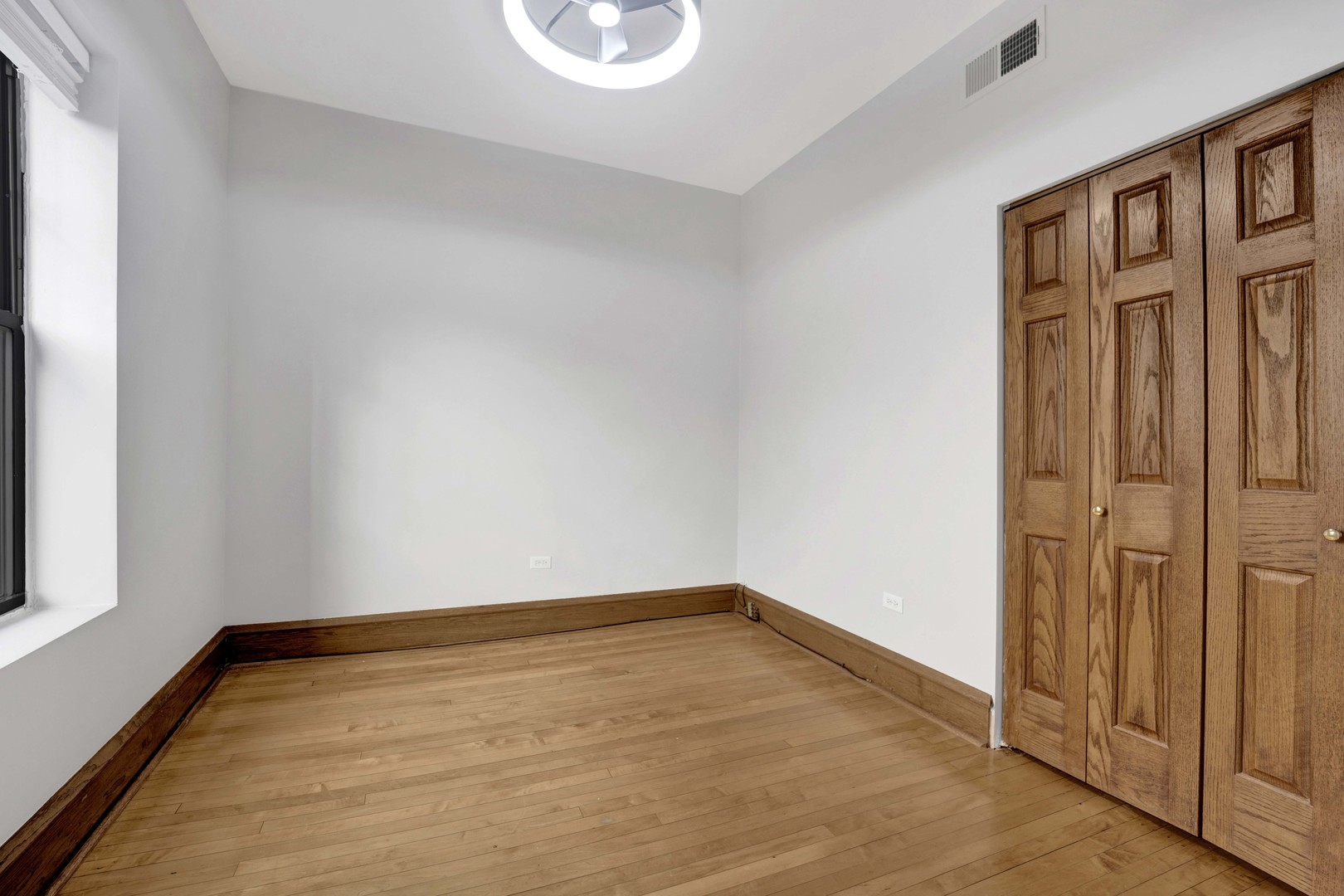 1528 W Ardmore Avenue Unit: 3W