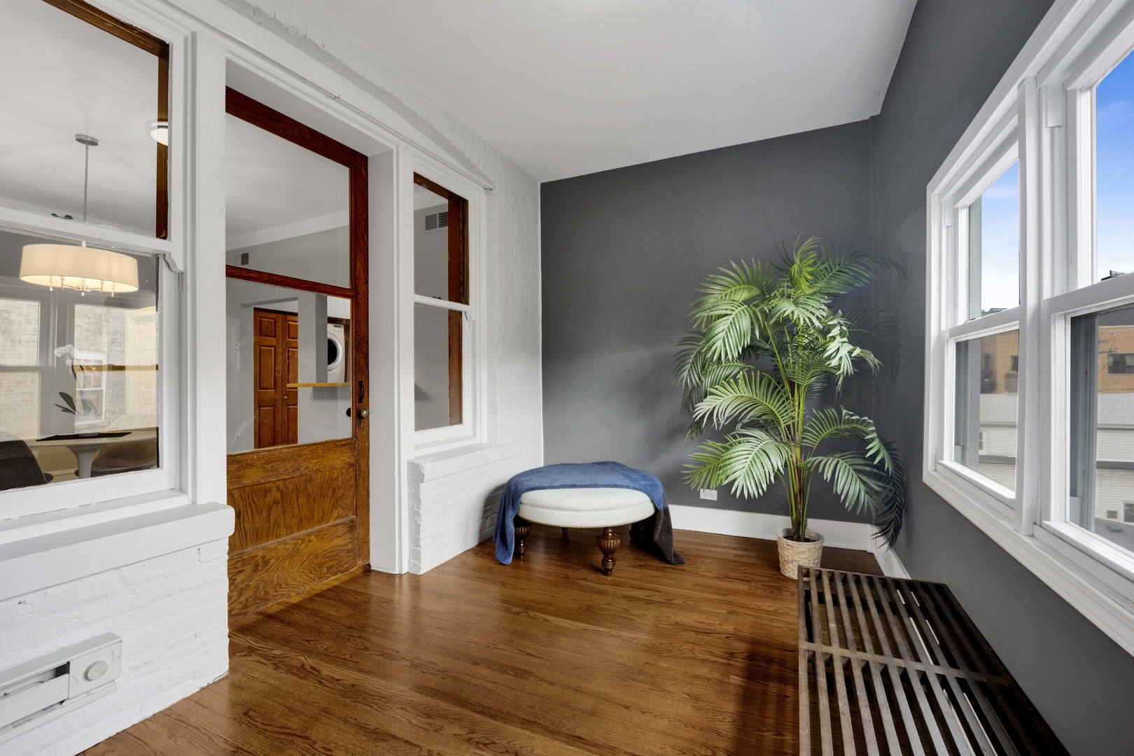 1528 W Ardmore Avenue Unit: 3W