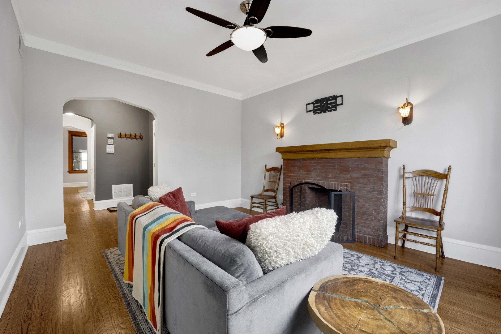 1528 W Ardmore Avenue Unit: 3W