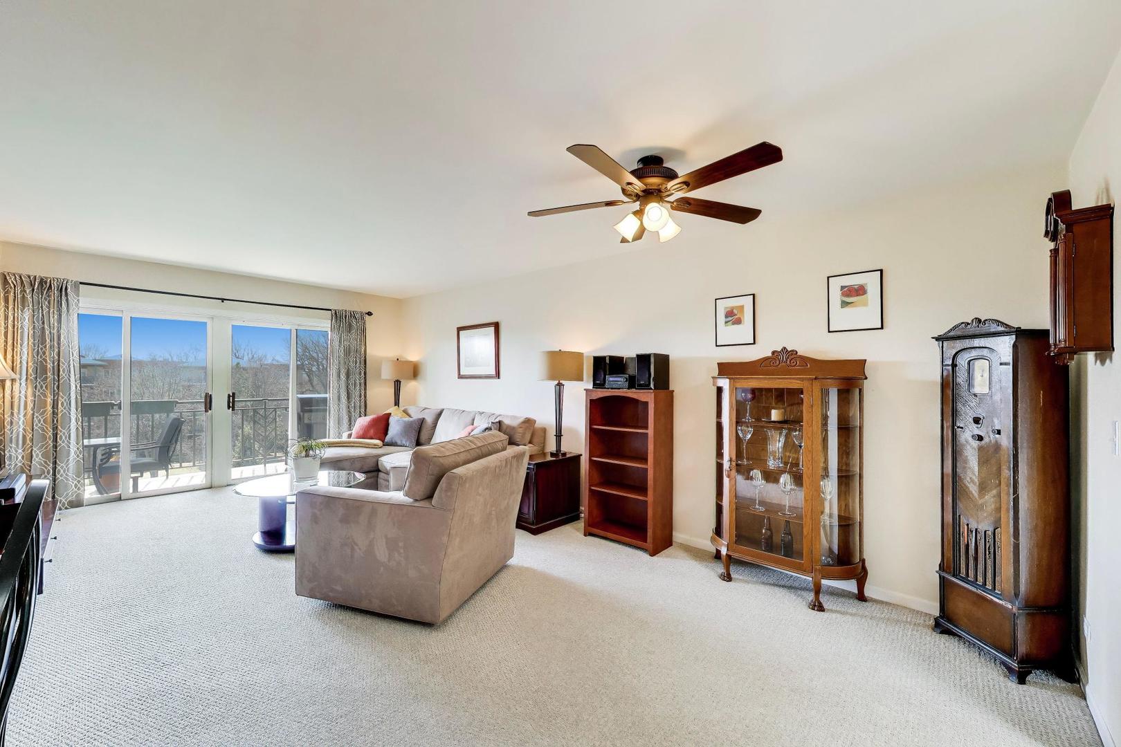 3940 W Bryn Mawr Avenue Unit: 501