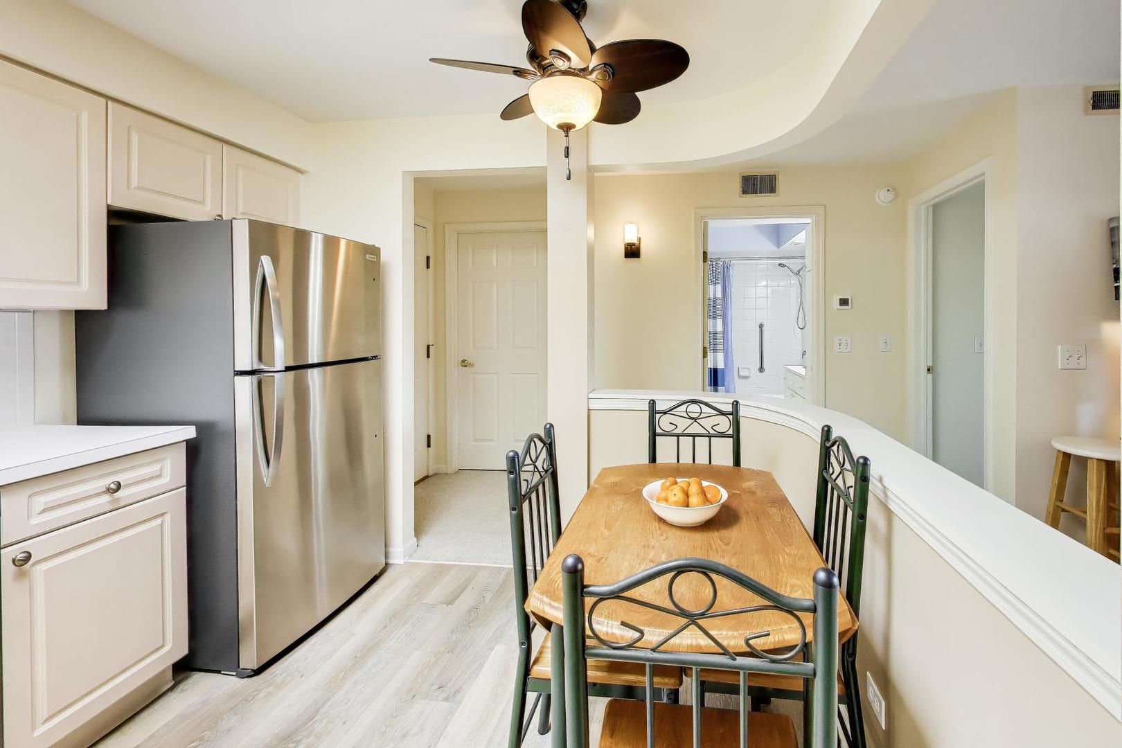 3940 W Bryn Mawr Avenue Unit: 501