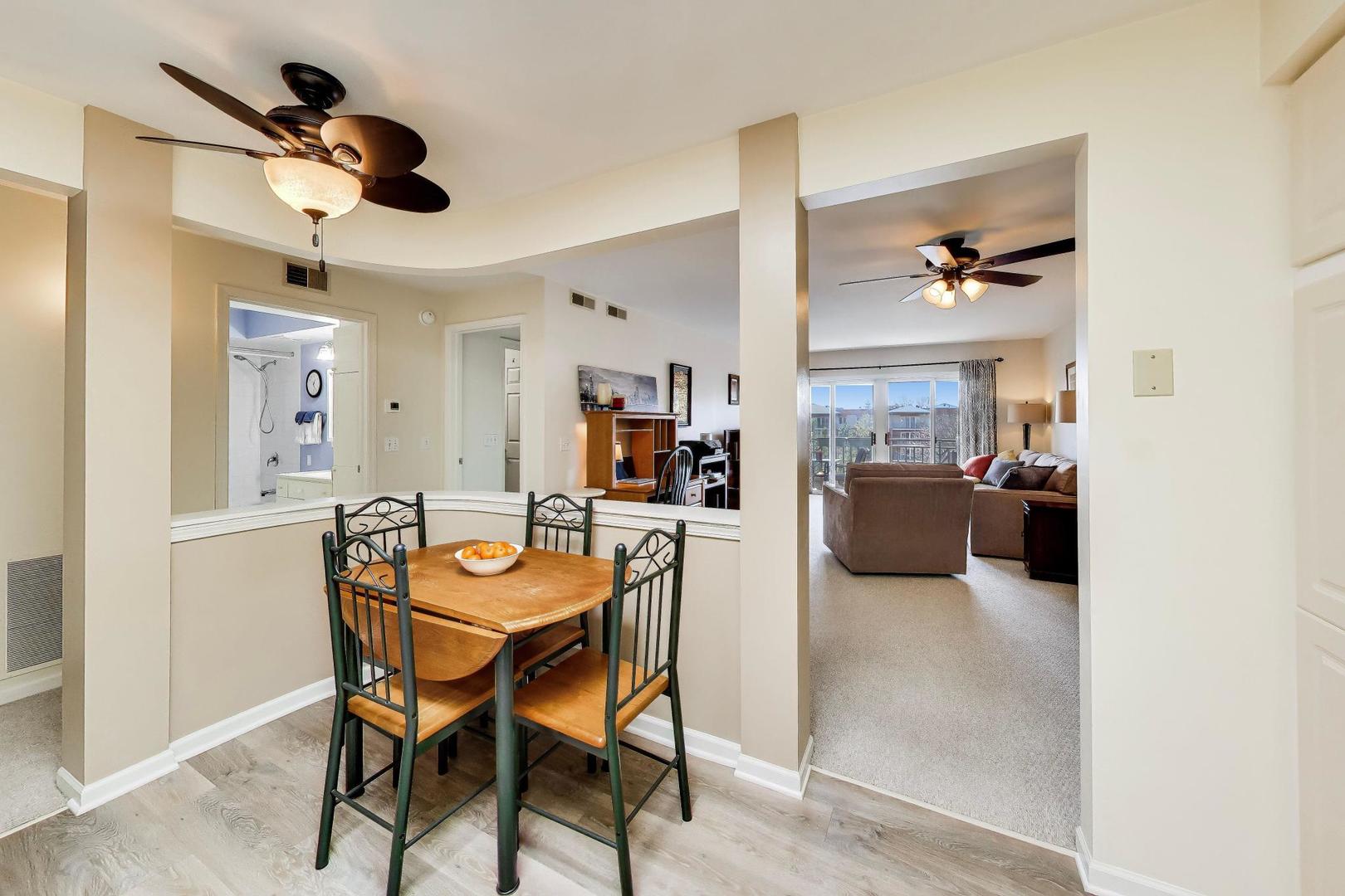 3940 W Bryn Mawr Avenue Unit: 501