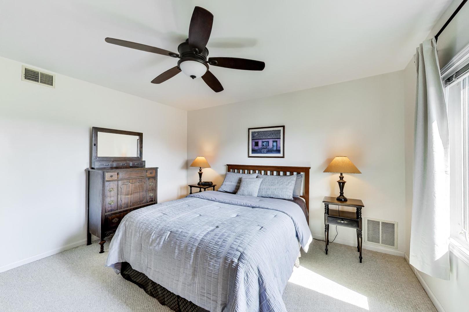 3940 W Bryn Mawr Avenue Unit: 501