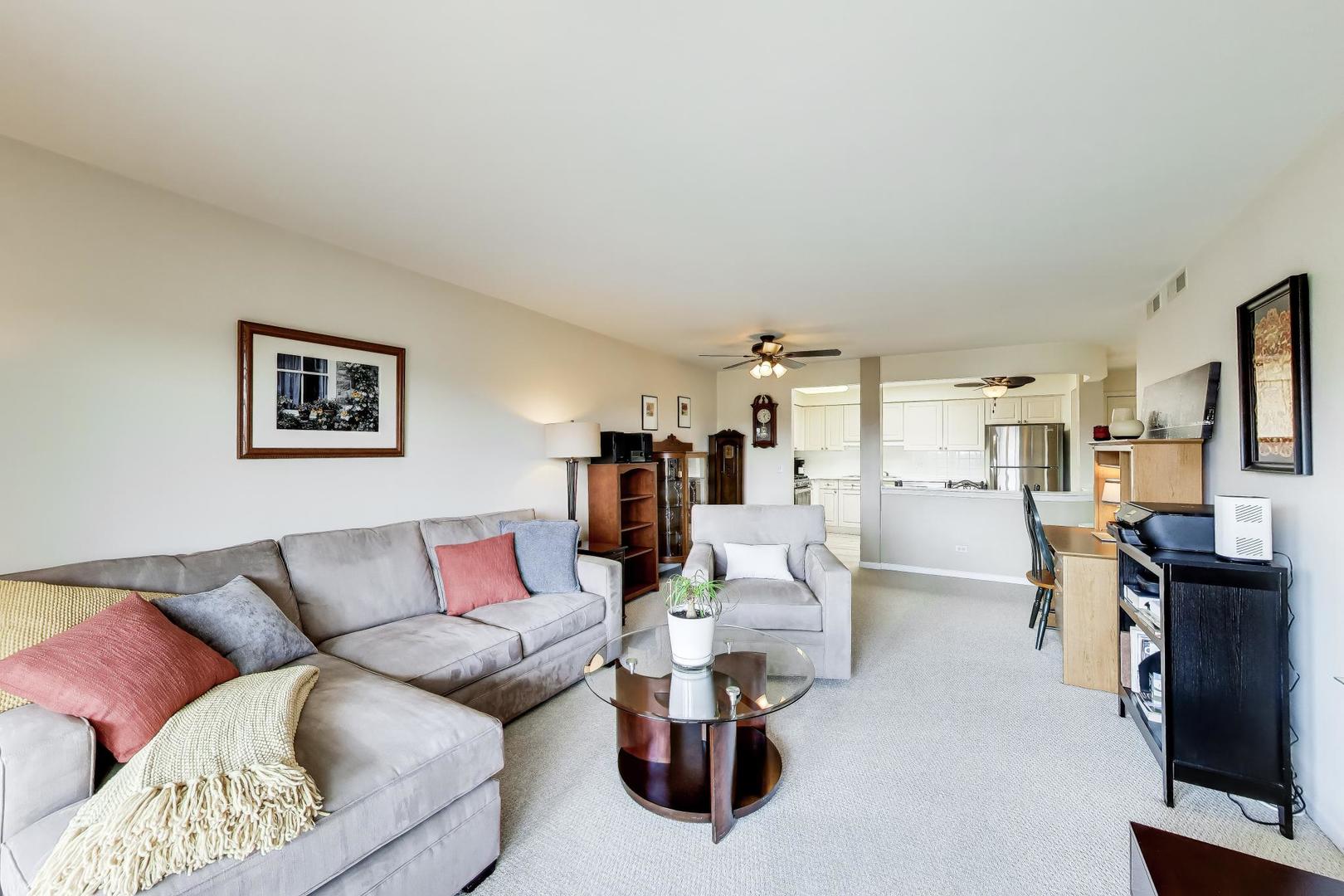 3940 W Bryn Mawr Avenue Unit: 501