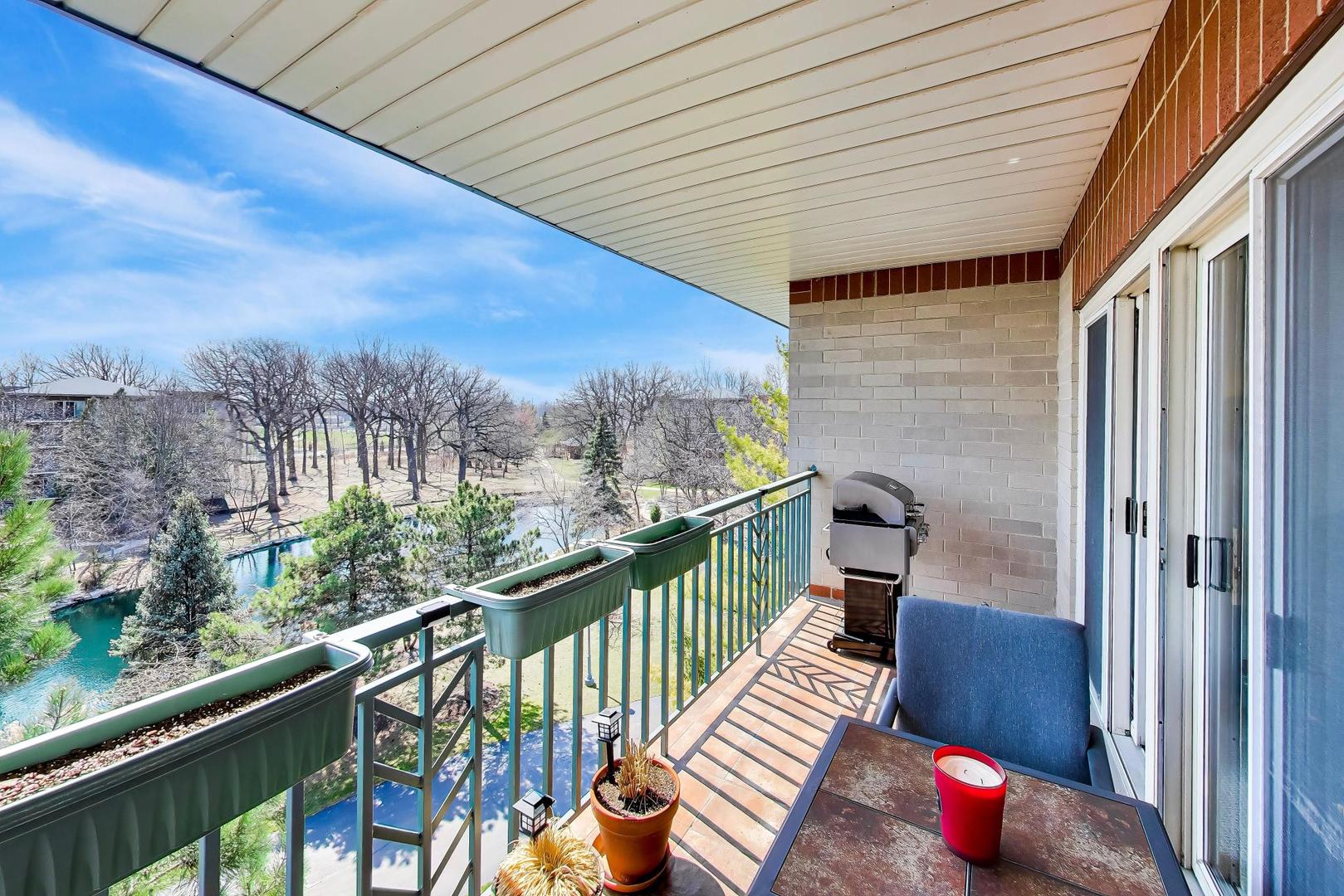 3940 W Bryn Mawr Avenue Unit: 501