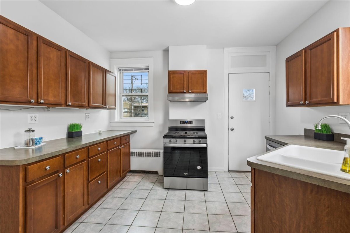 5414 N Broadway Street Unit: 2