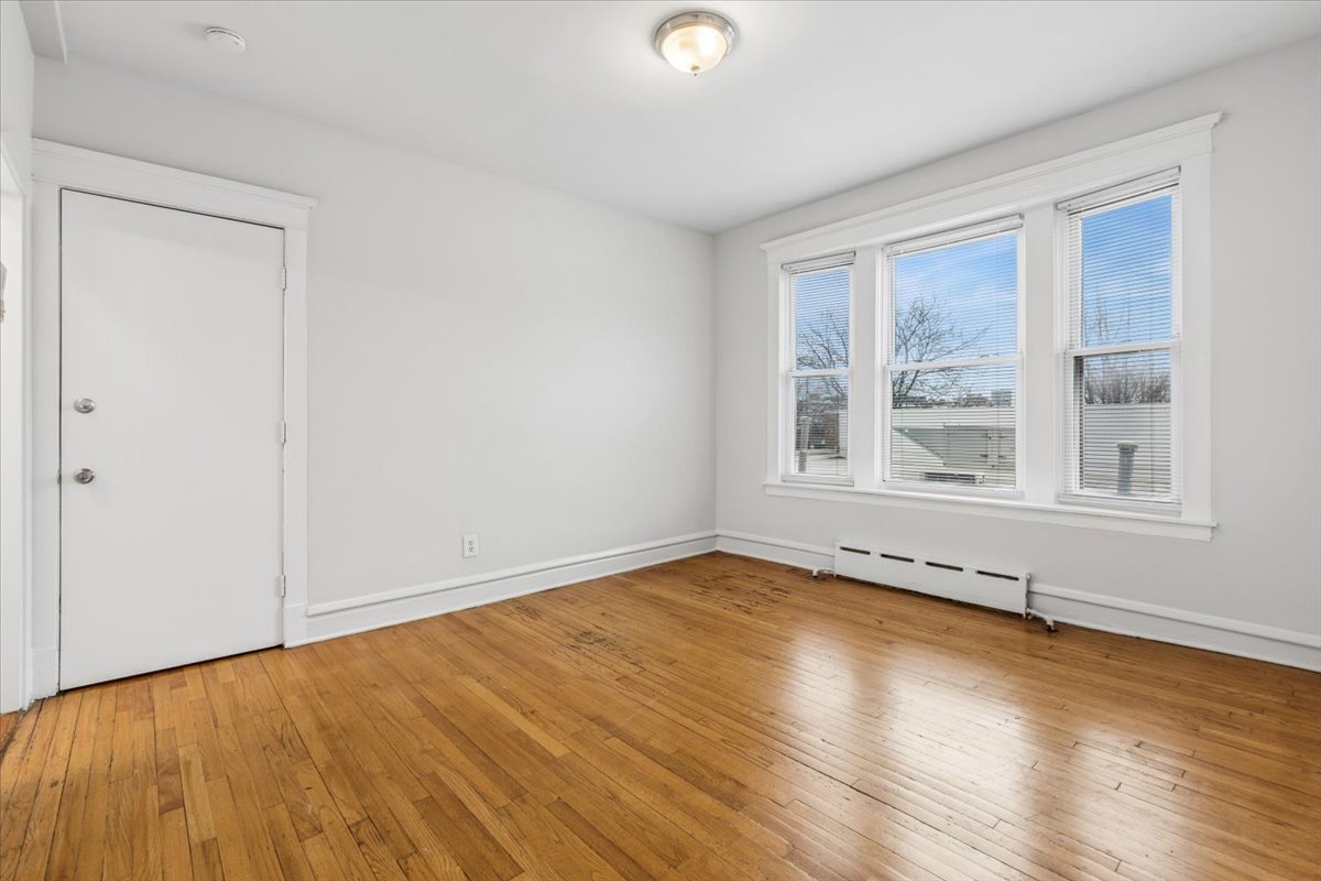 5414 N Broadway Street Unit: 2