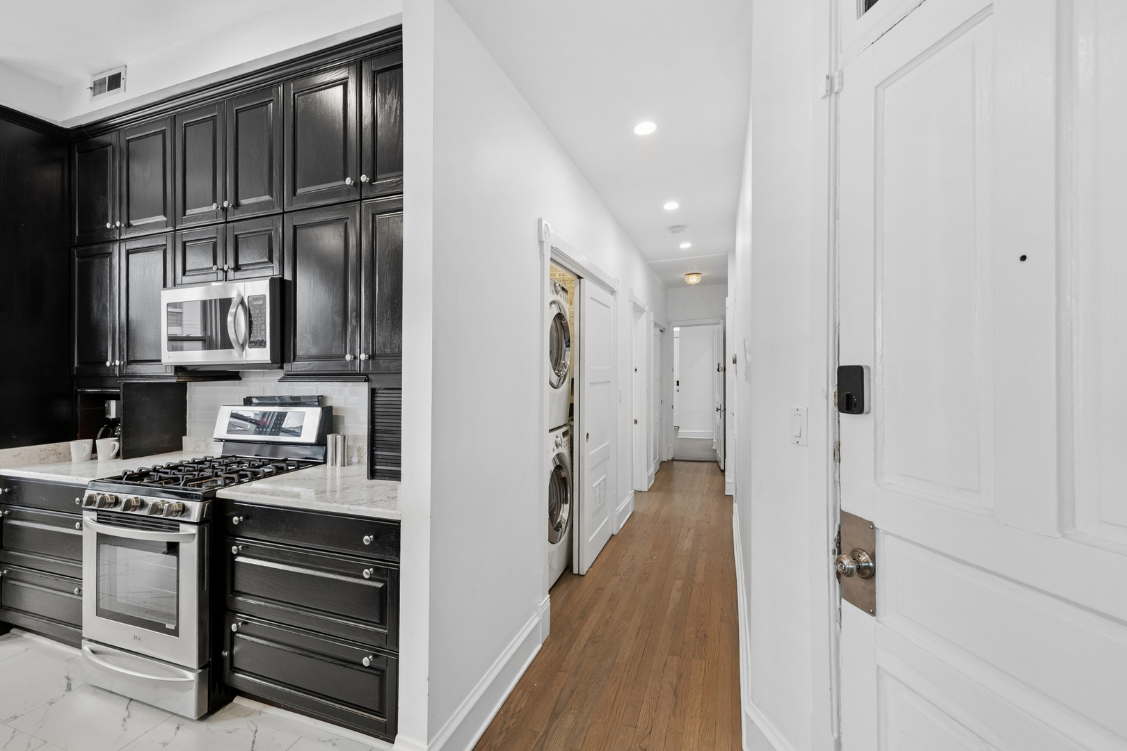 1170 W Armitage Avenue Unit: 2W