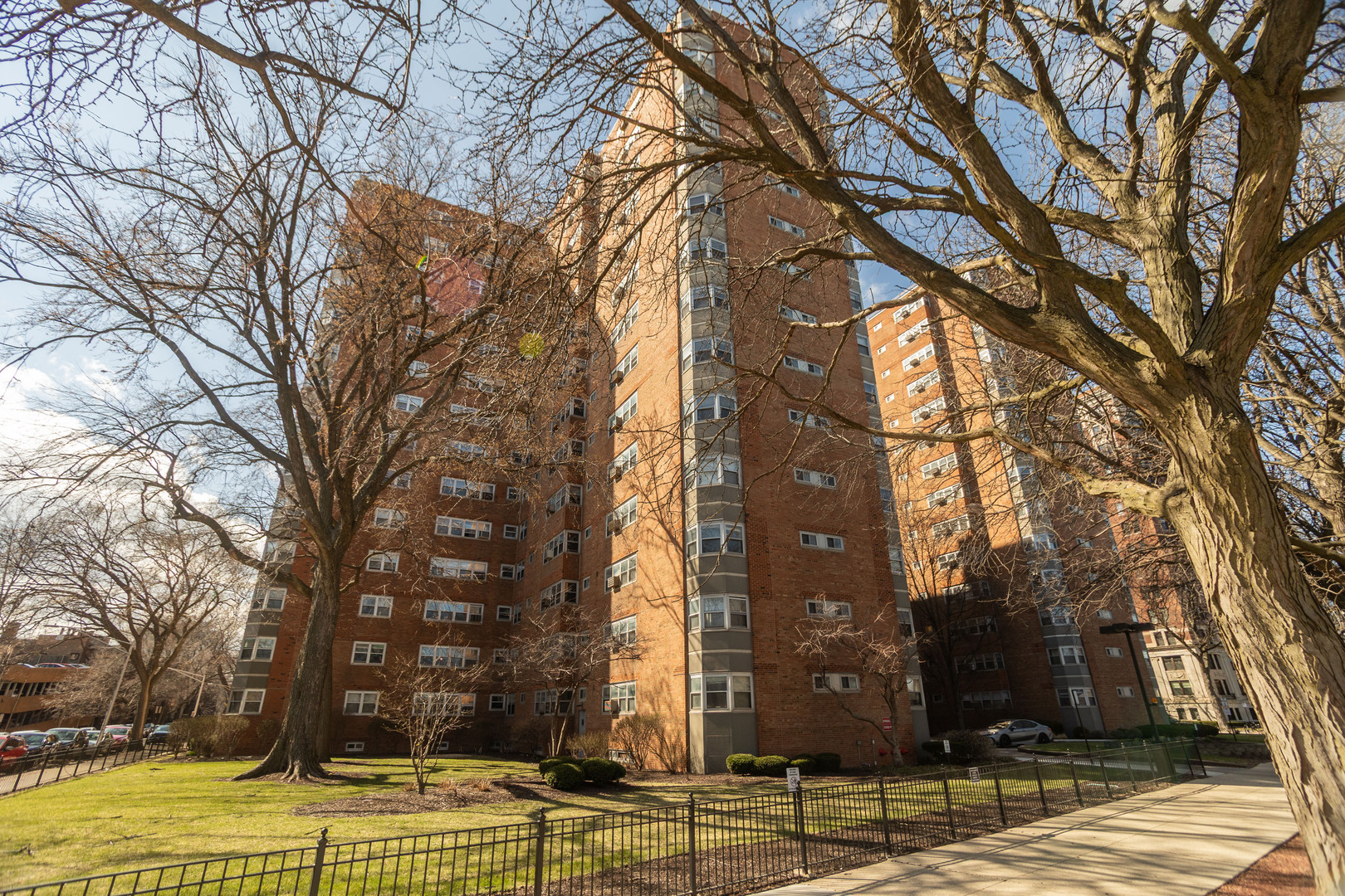 4960 N Marine Drive Unit: 1014