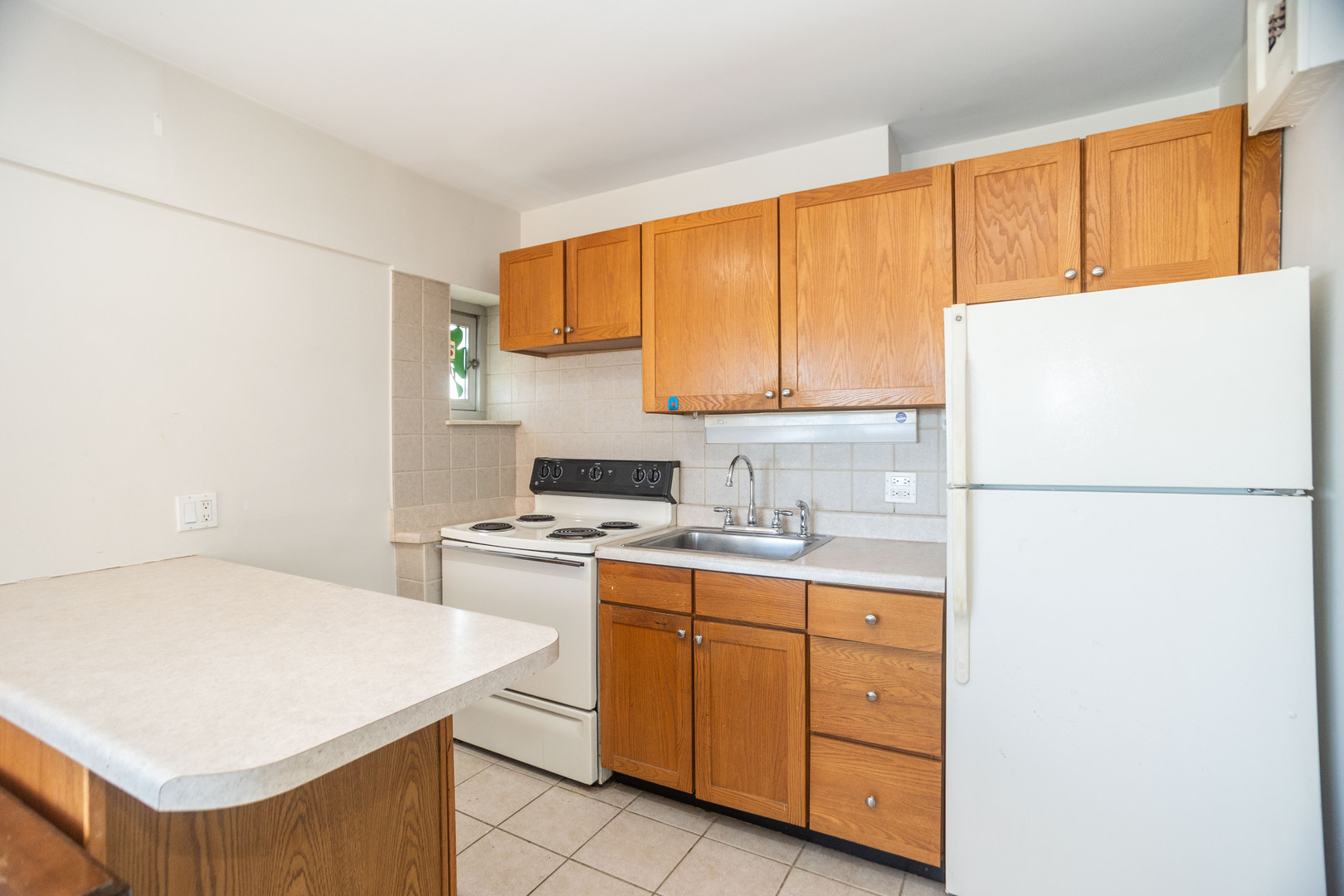 4960 N Marine Drive Unit: 1014