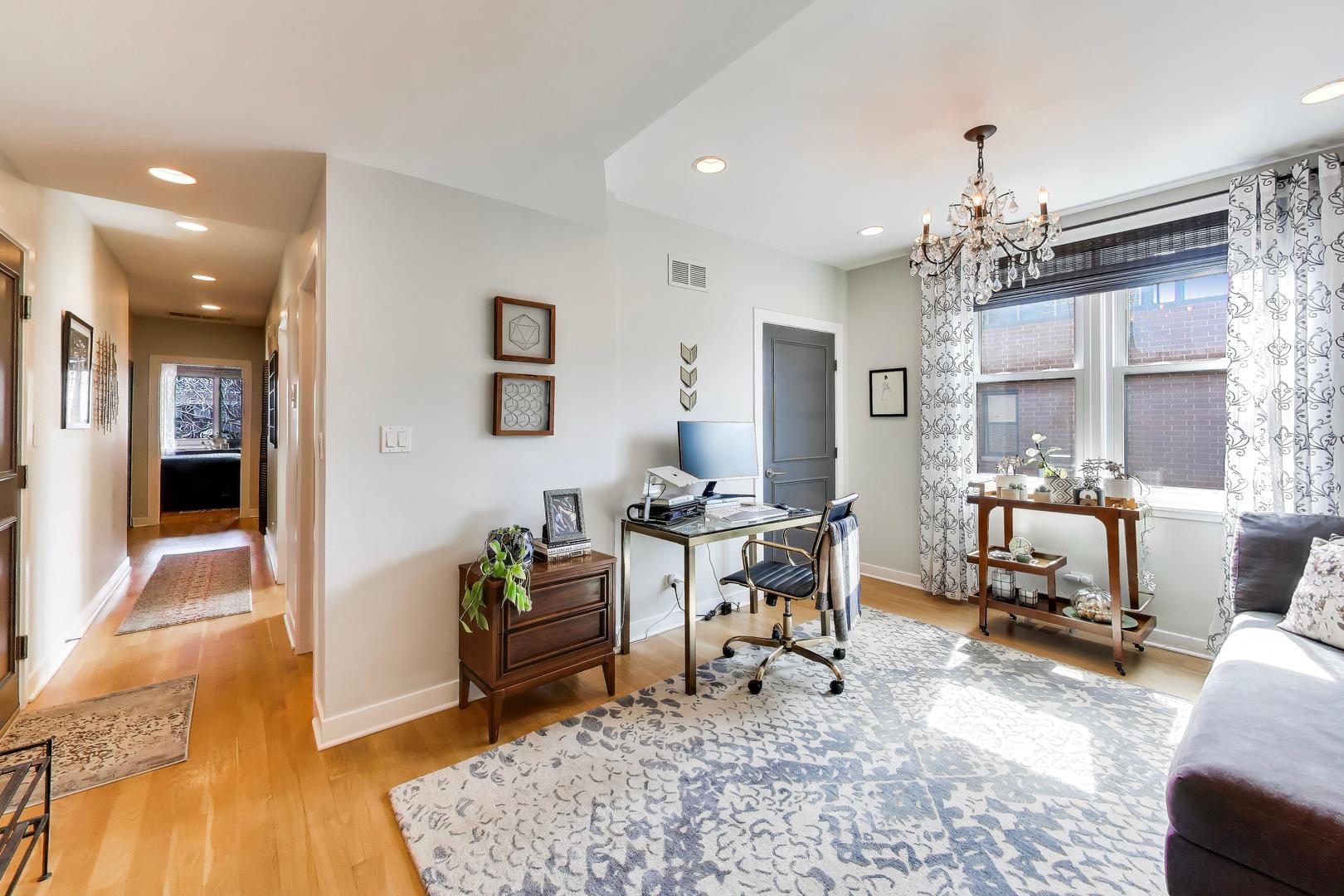 4842 N Damen Avenue Unit: 3
