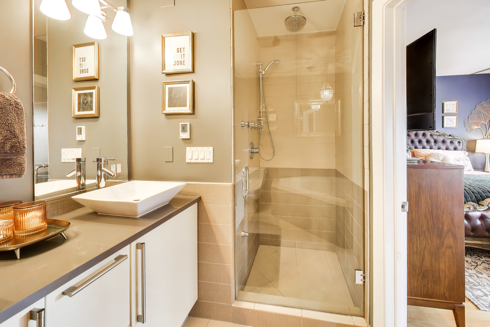 4842 N Damen Avenue Unit: 3