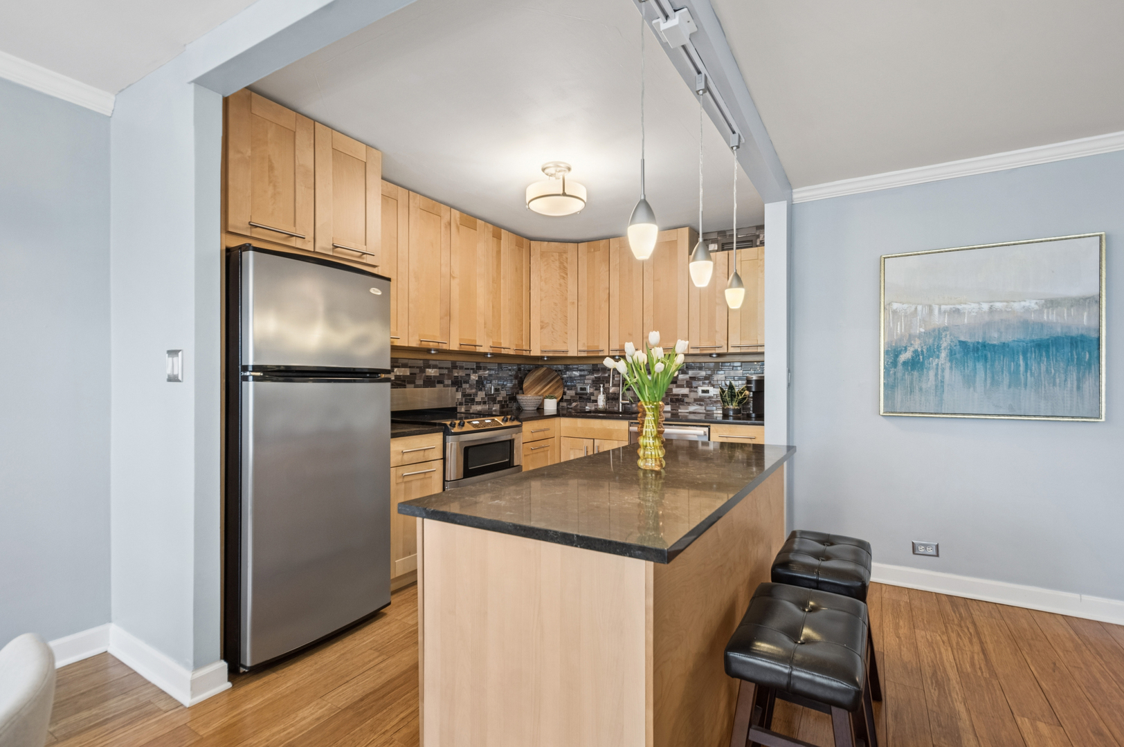 3550 N Lake Shore Drive Unit: 2424